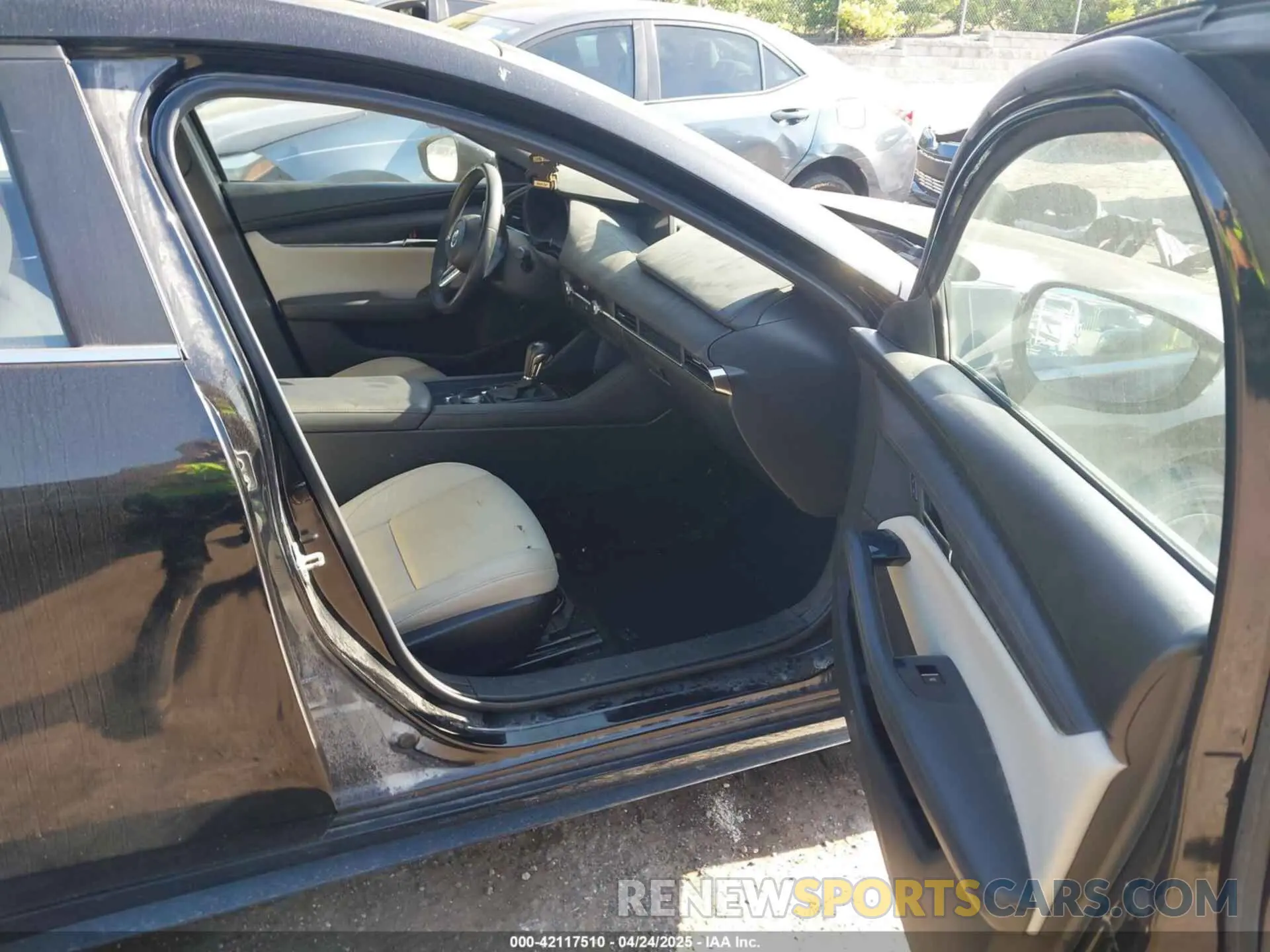 5 Фотография поврежденного автомобиля JM1BPBJM9K1122225 MAZDA MAZDA3 HATCHBACK 2019