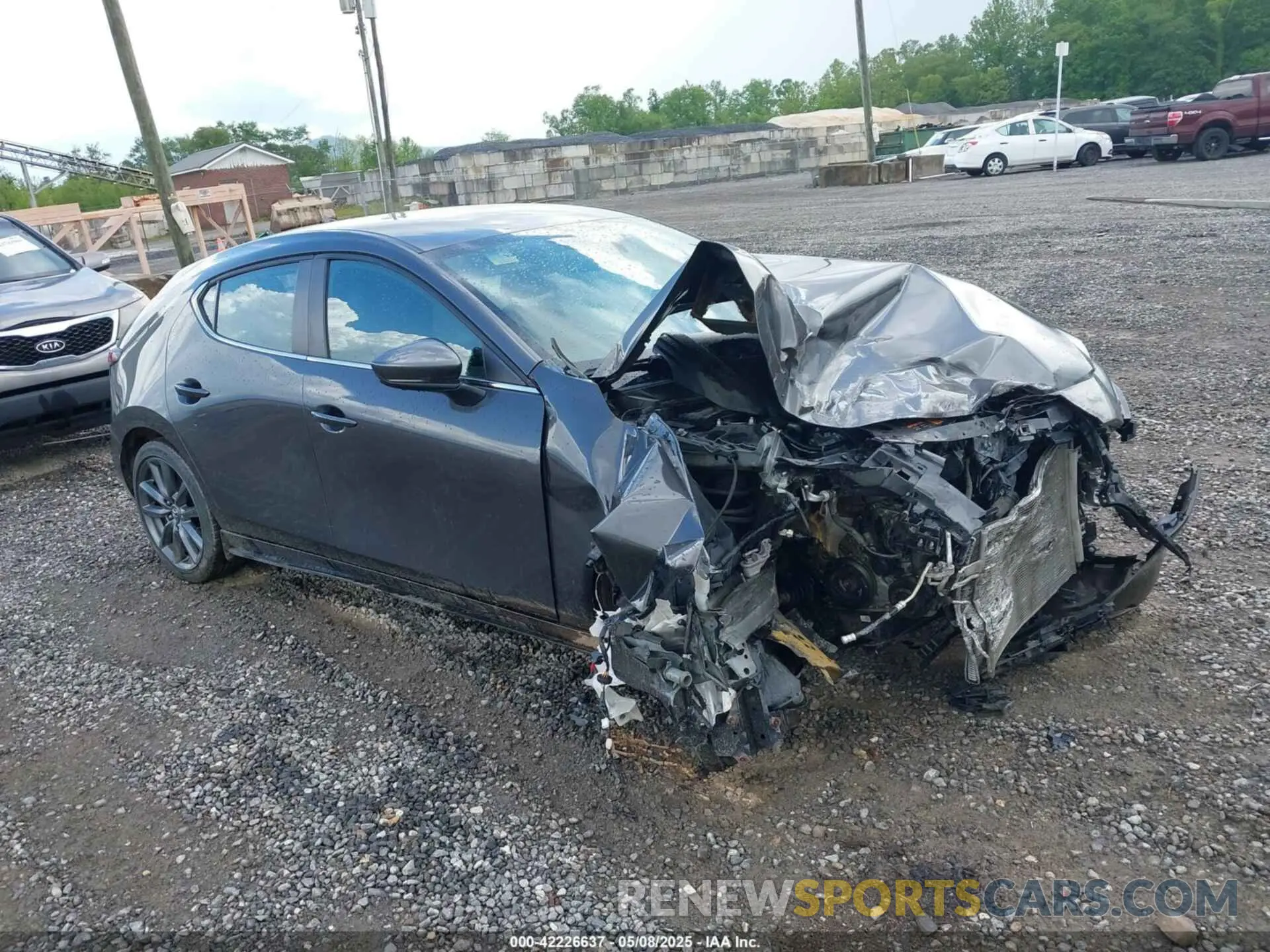 1 Фотография поврежденного автомобиля JM1BPBMM4K1130776 MAZDA MAZDA3 HATCHBACK 2019