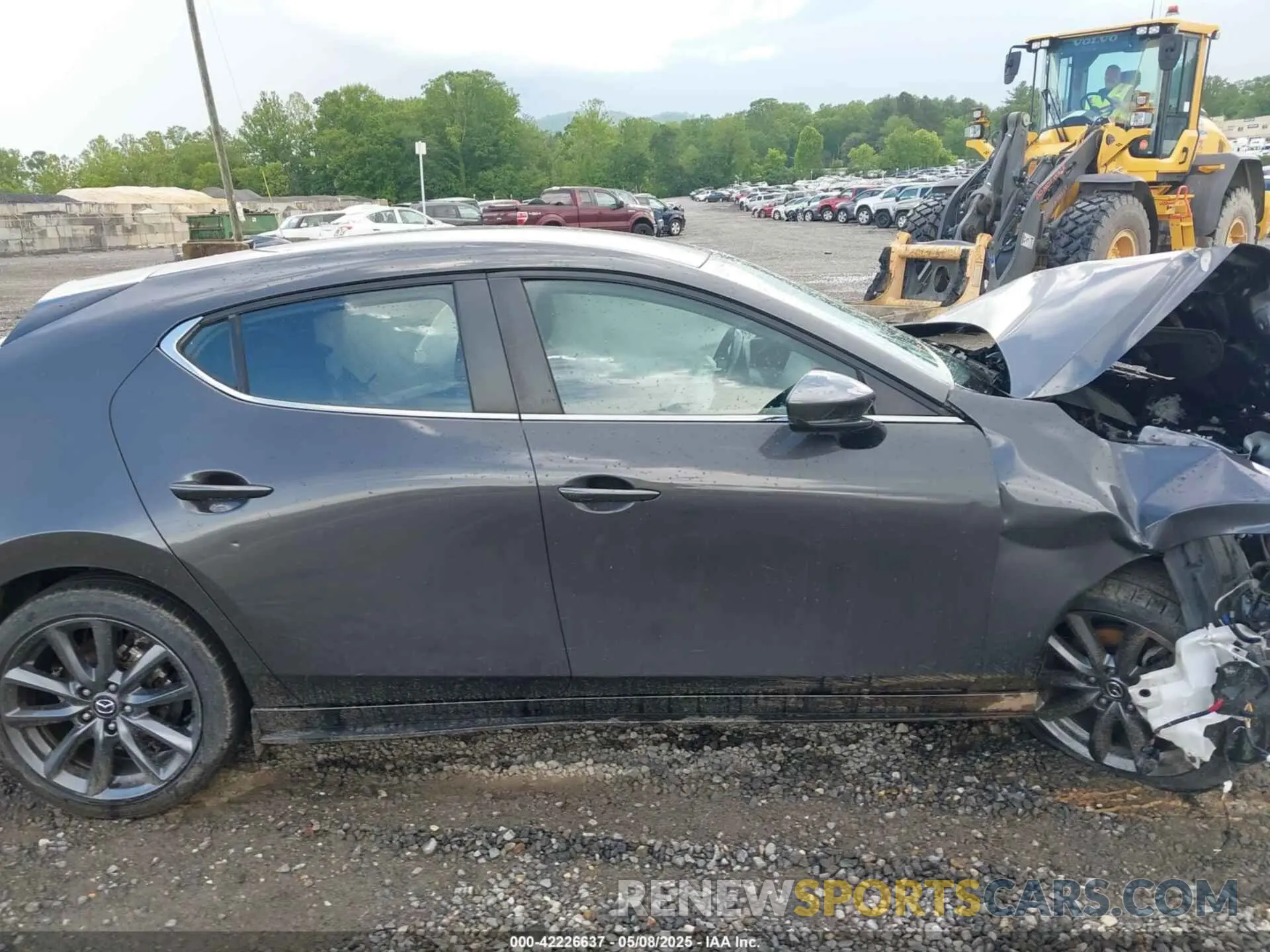 14 Фотография поврежденного автомобиля JM1BPBMM4K1130776 MAZDA MAZDA3 HATCHBACK 2019
