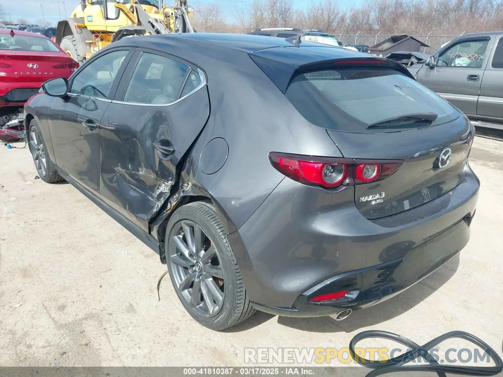 3 Фотография поврежденного автомобиля JM1BPBMM0L1161346 MAZDA MAZDA3 HATCHBACK 2020