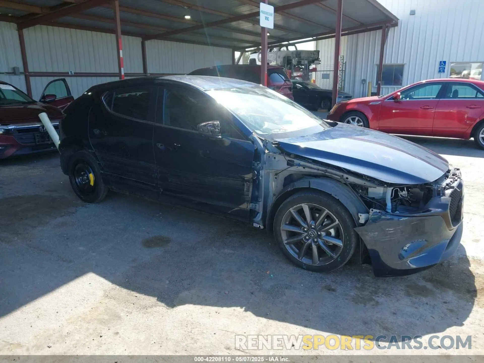 1 Photograph of a damaged car JM1BPBKL3M1402652 MAZDA MAZDA3 HATCHBACK 2021