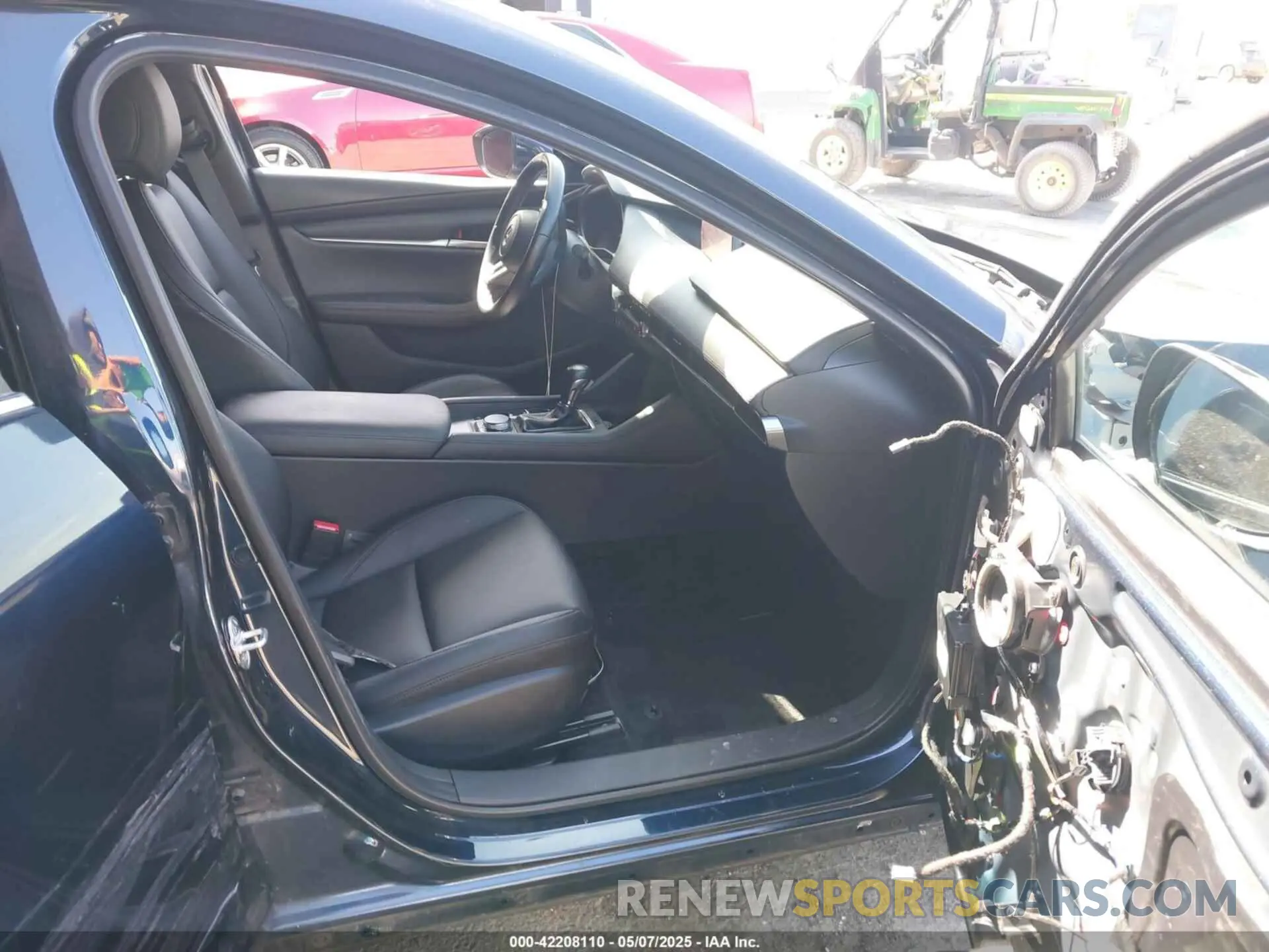 5 Photograph of a damaged car JM1BPBKL3M1402652 MAZDA MAZDA3 HATCHBACK 2021