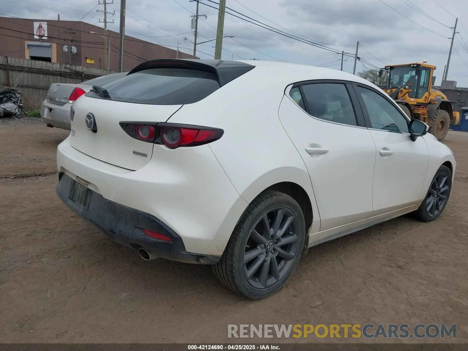 4 Фотография поврежденного автомобиля JM1BPBKL5M1339375 MAZDA MAZDA3 HATCHBACK 2021