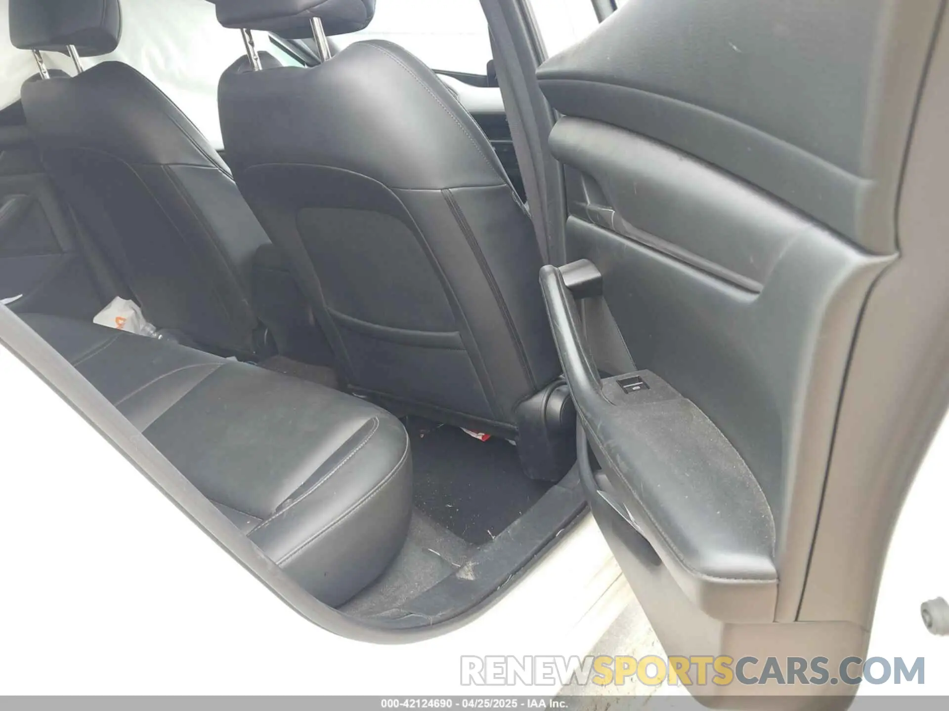 8 Фотография поврежденного автомобиля JM1BPBKL5M1339375 MAZDA MAZDA3 HATCHBACK 2021