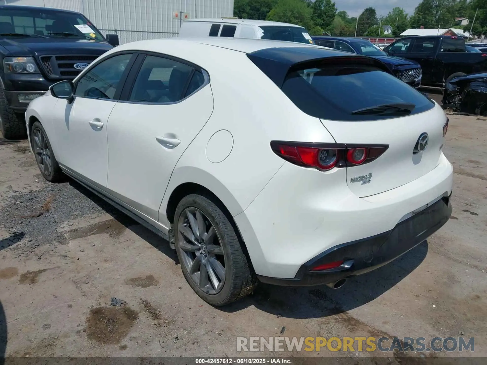 3 Фотография поврежденного автомобиля JM1BPBLL6M1328674 MAZDA MAZDA3 HATCHBACK 2021