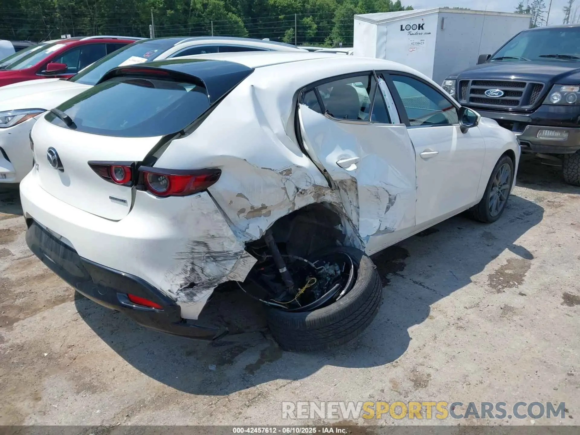 4 Фотография поврежденного автомобиля JM1BPBLL6M1328674 MAZDA MAZDA3 HATCHBACK 2021