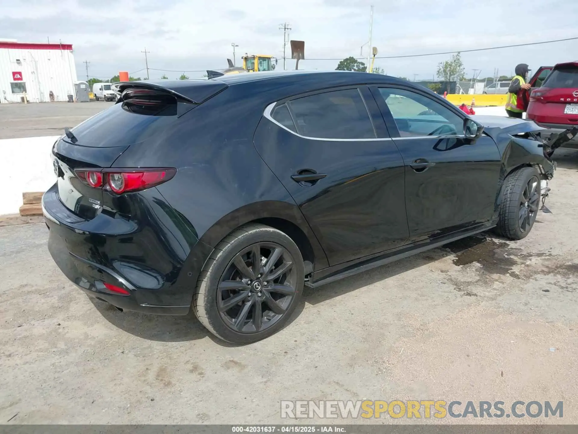 4 Фотография поврежденного автомобиля JM1BPBNY2M1403797 MAZDA MAZDA3 HATCHBACK 2021