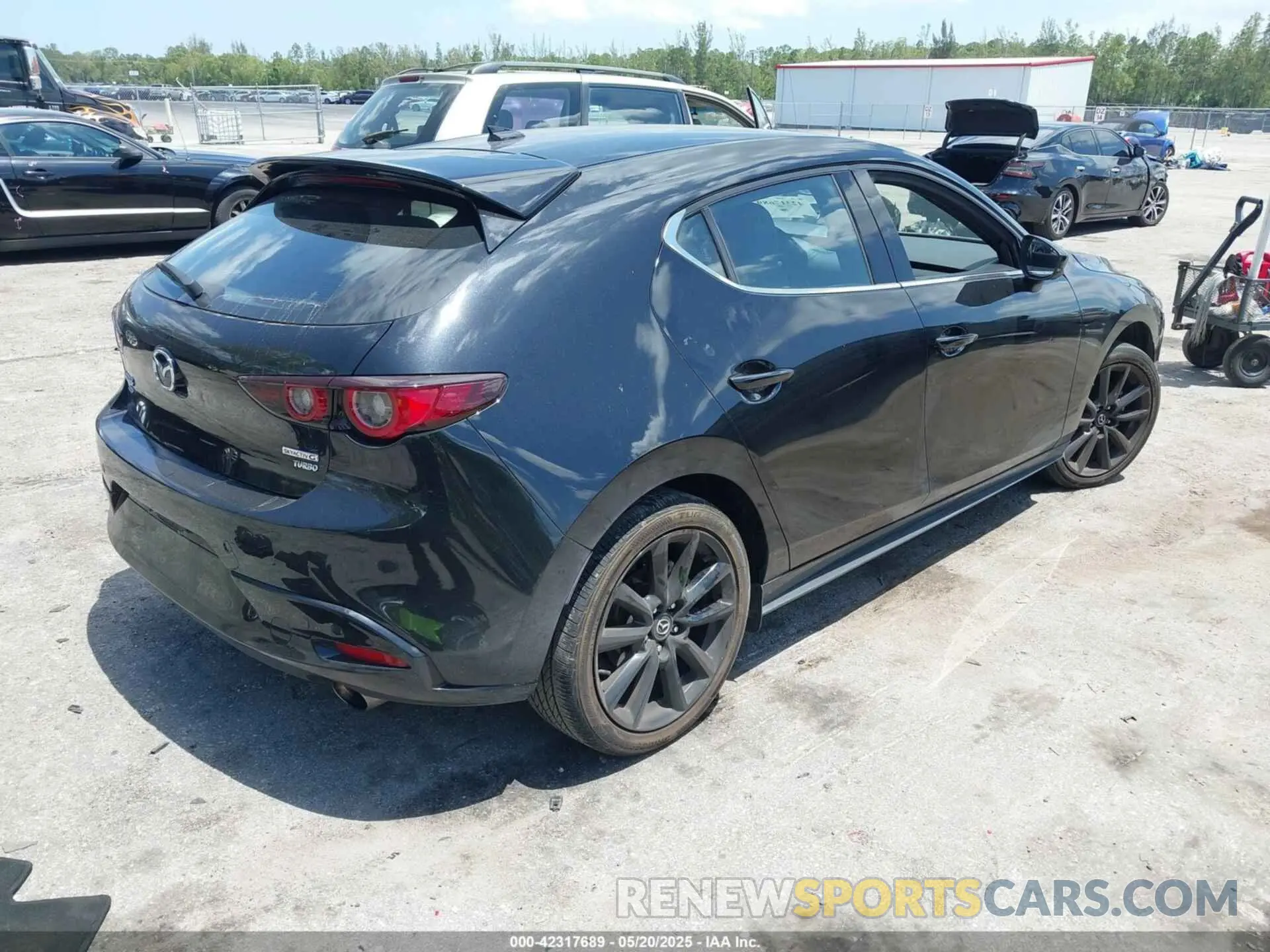 4 Фотография поврежденного автомобиля JM1BPBNY9N1519421 MAZDA MAZDA3 HATCHBACK 2022