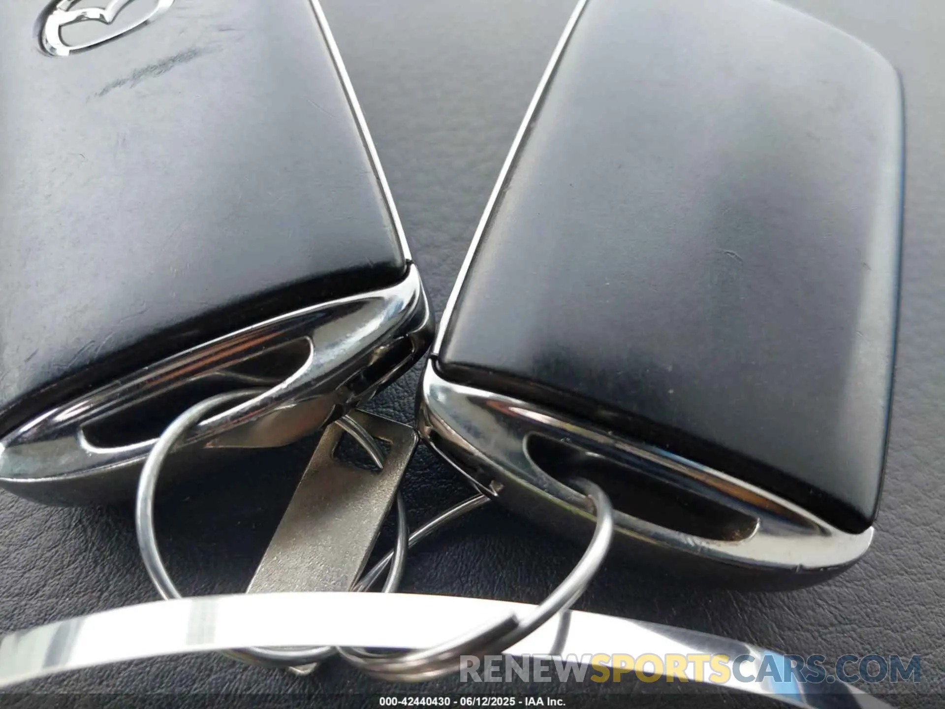 11 Photograph of a damaged car JM1BPBJY1P1603550 MAZDA MAZDA3 HATCHBACK 2023