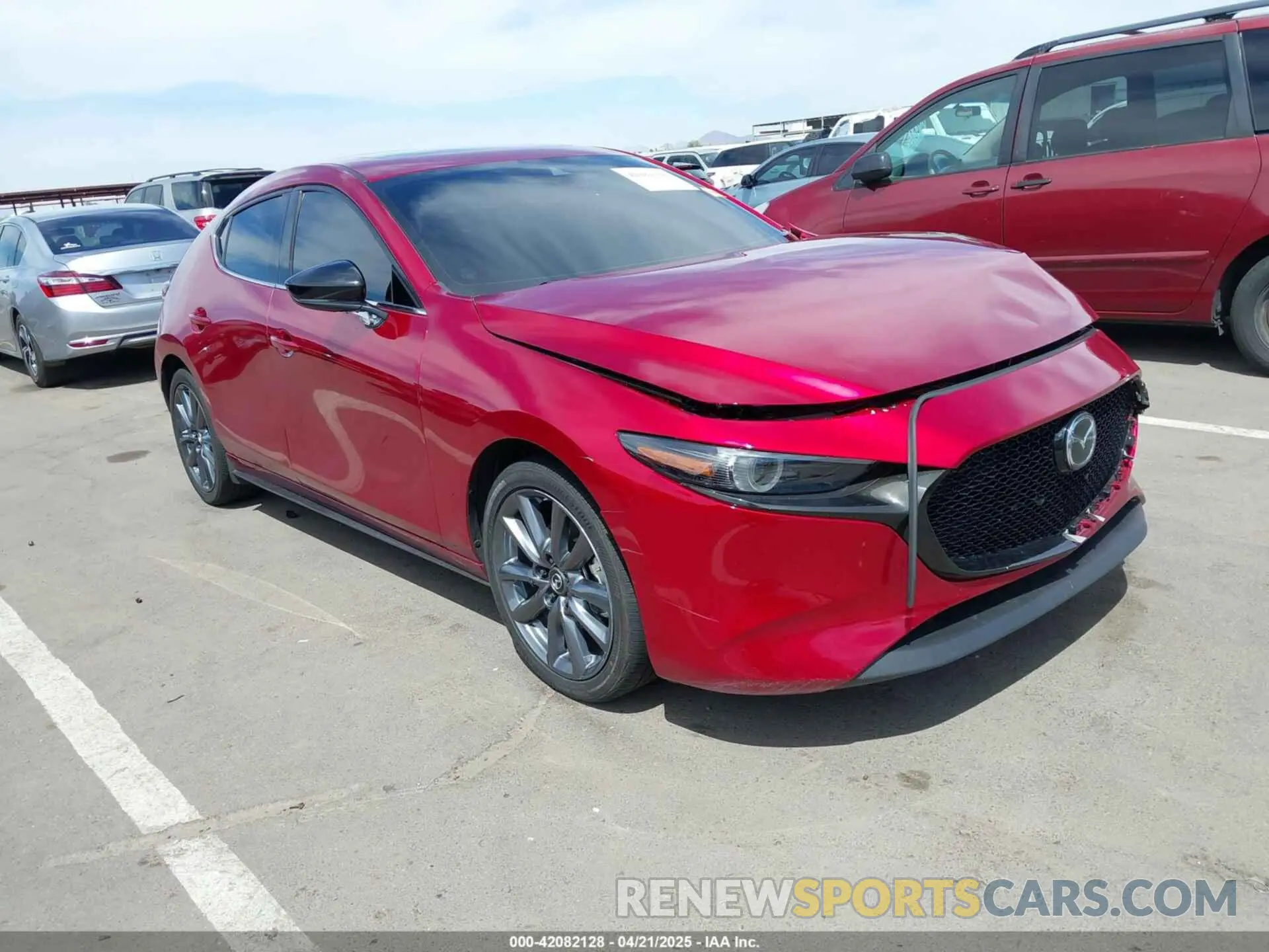 1 Фотография поврежденного автомобиля JM1BPBJY4P1617748 MAZDA MAZDA3 HATCHBACK 2023