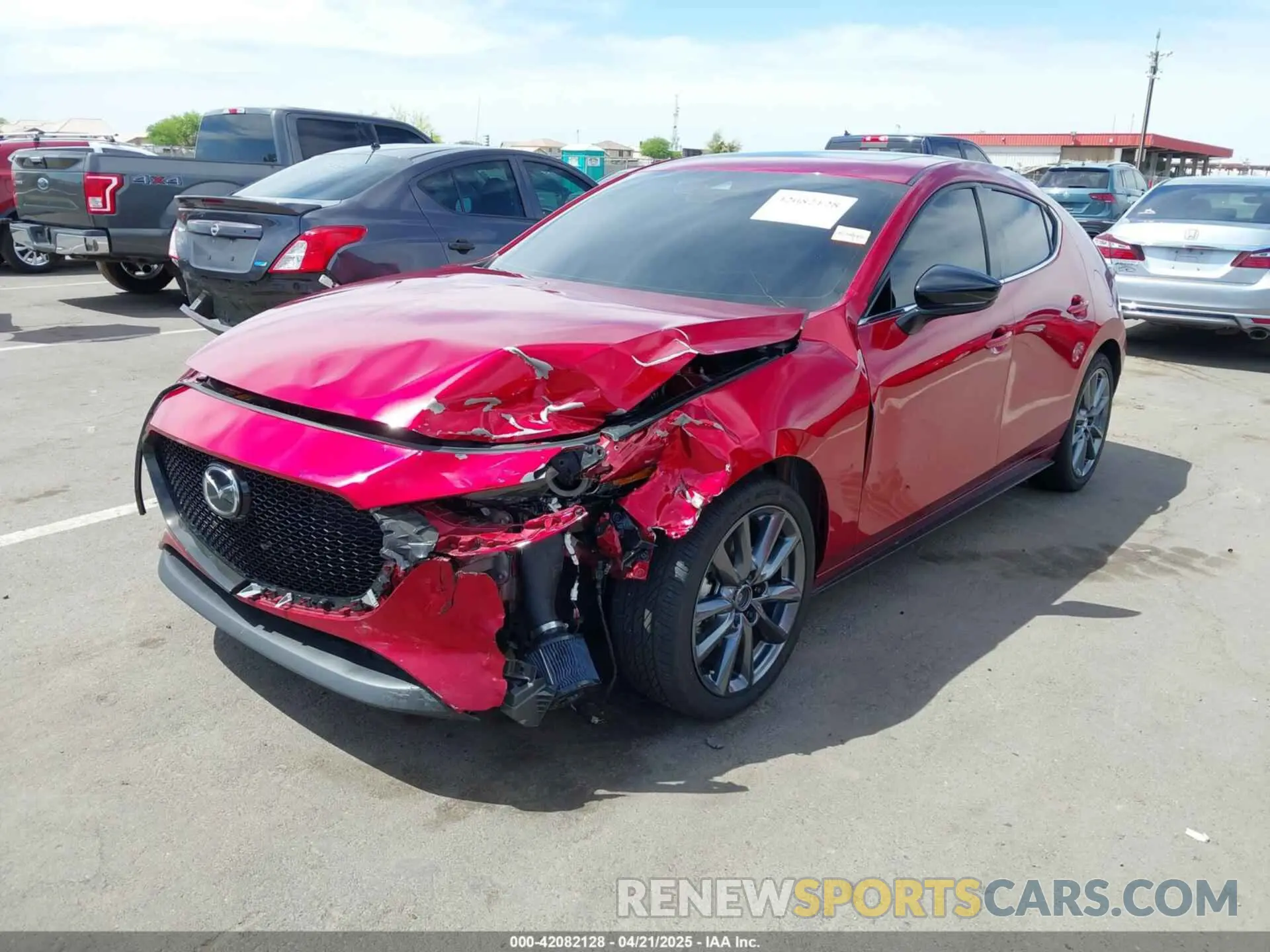2 Фотография поврежденного автомобиля JM1BPBJY4P1617748 MAZDA MAZDA3 HATCHBACK 2023