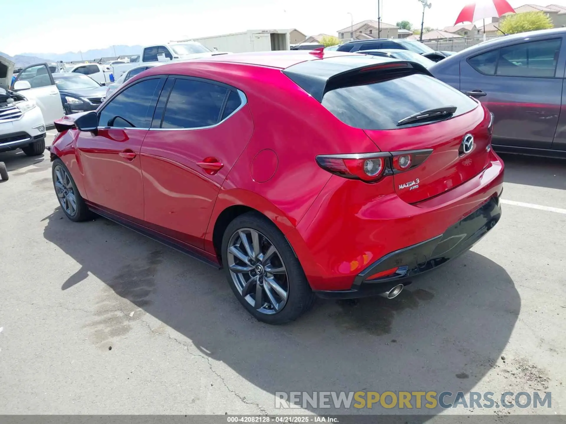 3 Фотография поврежденного автомобиля JM1BPBJY4P1617748 MAZDA MAZDA3 HATCHBACK 2023