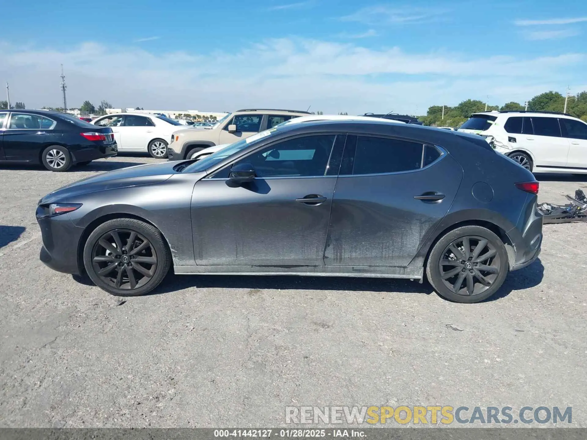 14 Фотография поврежденного автомобиля JM1BPBJY6P1615063 MAZDA MAZDA3 HATCHBACK 2023