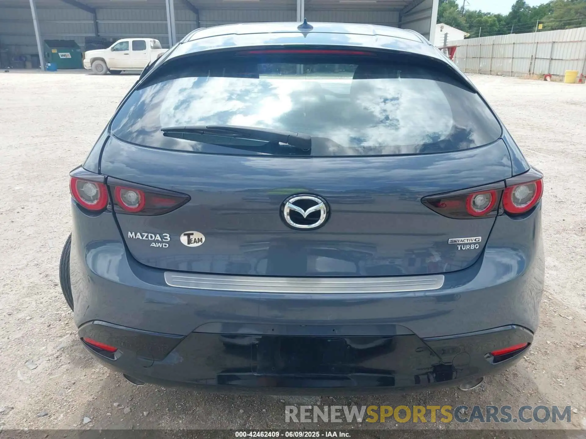 17 Photograph of a damaged car JM1BPBJY9P1621858 MAZDA MAZDA3 HATCHBACK 2023