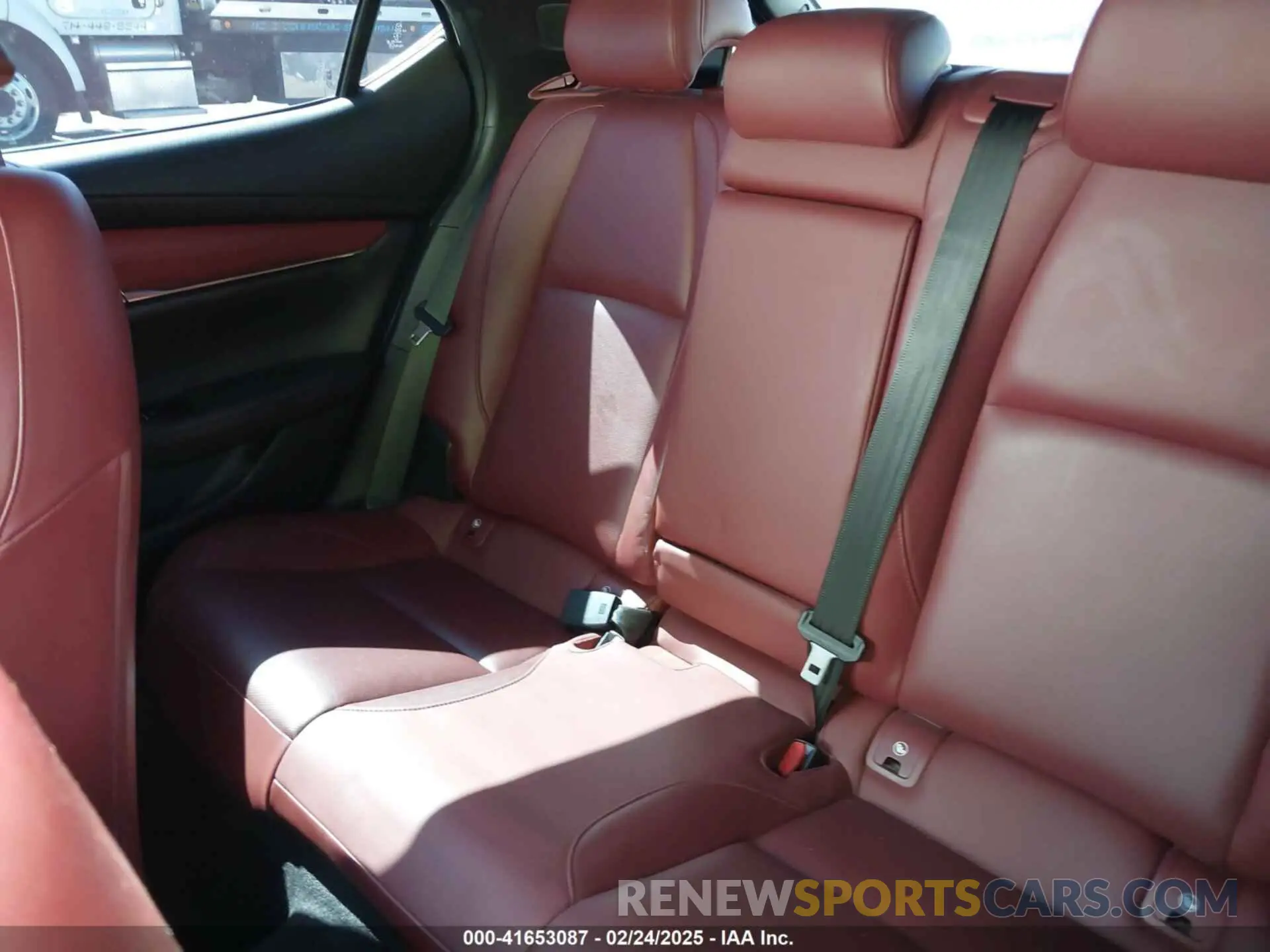 8 Фотография поврежденного автомобиля JM1BPBMM6P1605769 MAZDA MAZDA3 HATCHBACK 2023