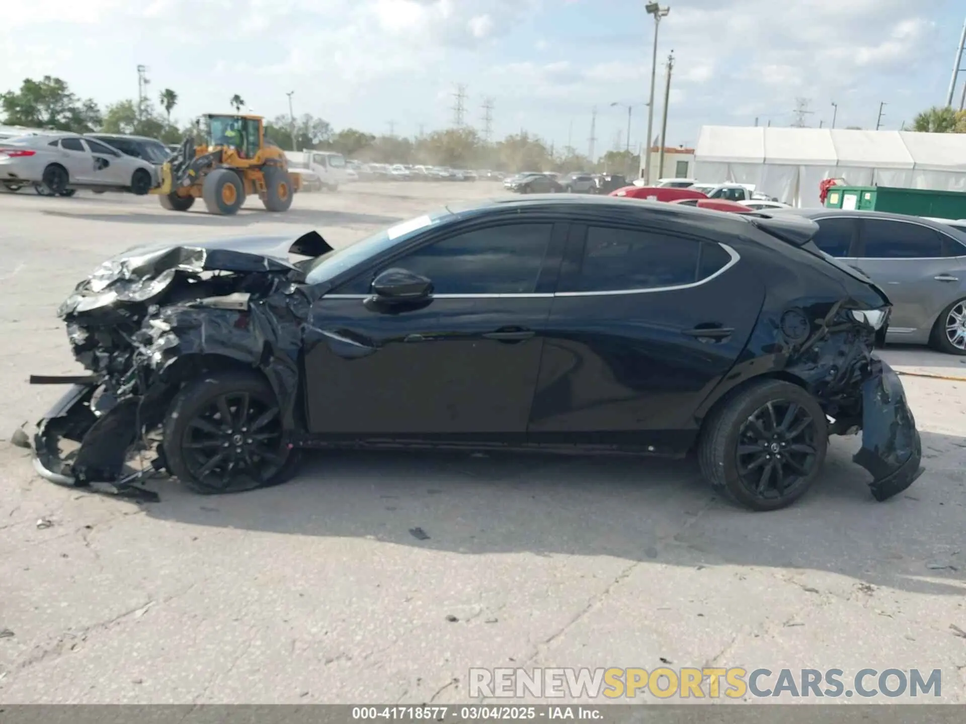 13 Фотография поврежденного автомобиля JM1BPBNY0P1615814 MAZDA MAZDA3 HATCHBACK 2023