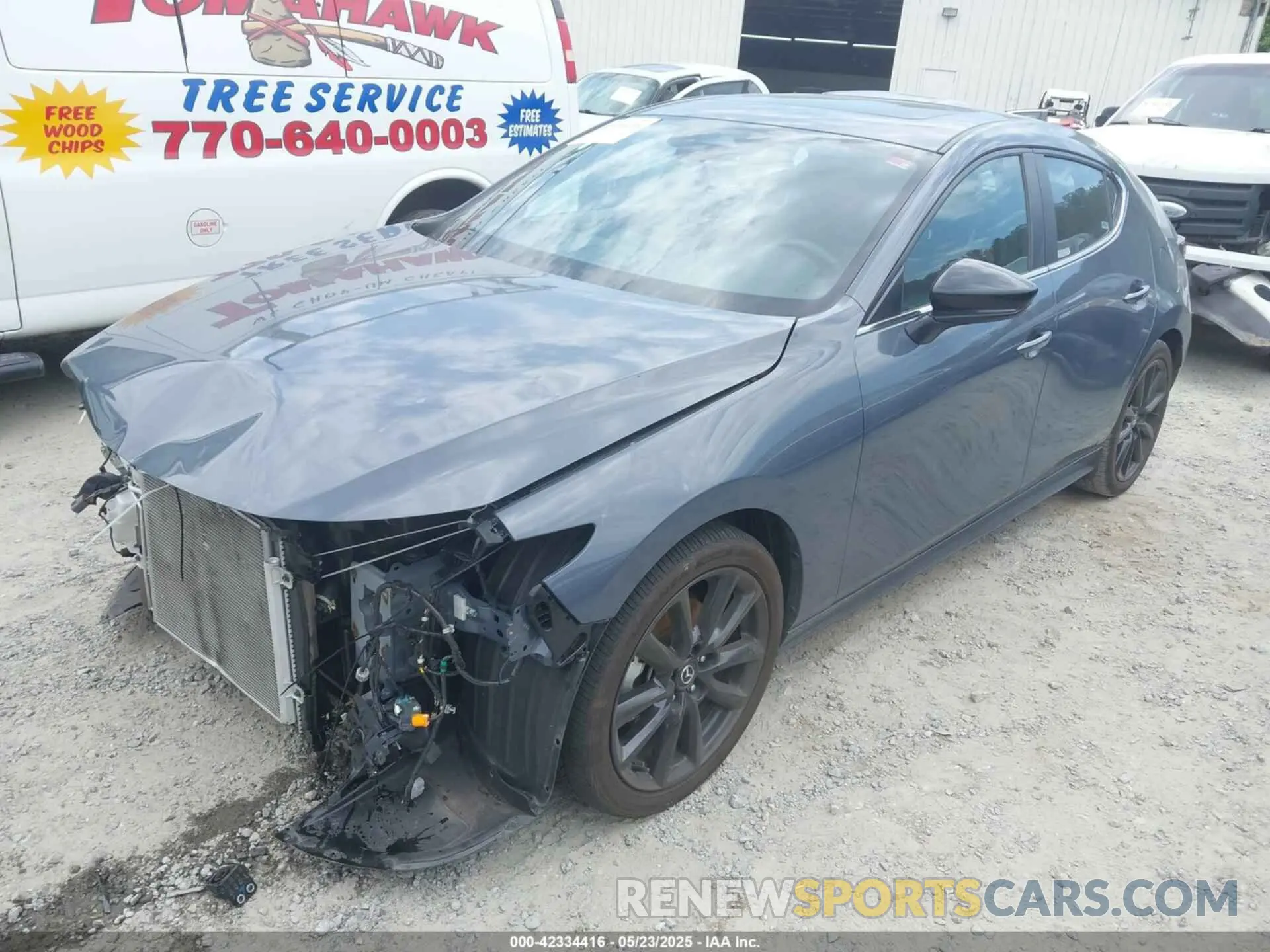 2 Фотография поврежденного автомобиля JM1BPBLM5R1709609 MAZDA MAZDA3 HATCHBACK 2024