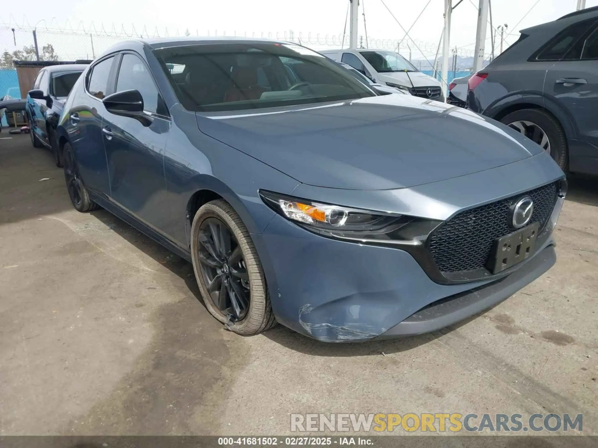 1 Photograph of a damaged car JM1BPBLMXR1652534 MAZDA MAZDA3 HATCHBACK 2024