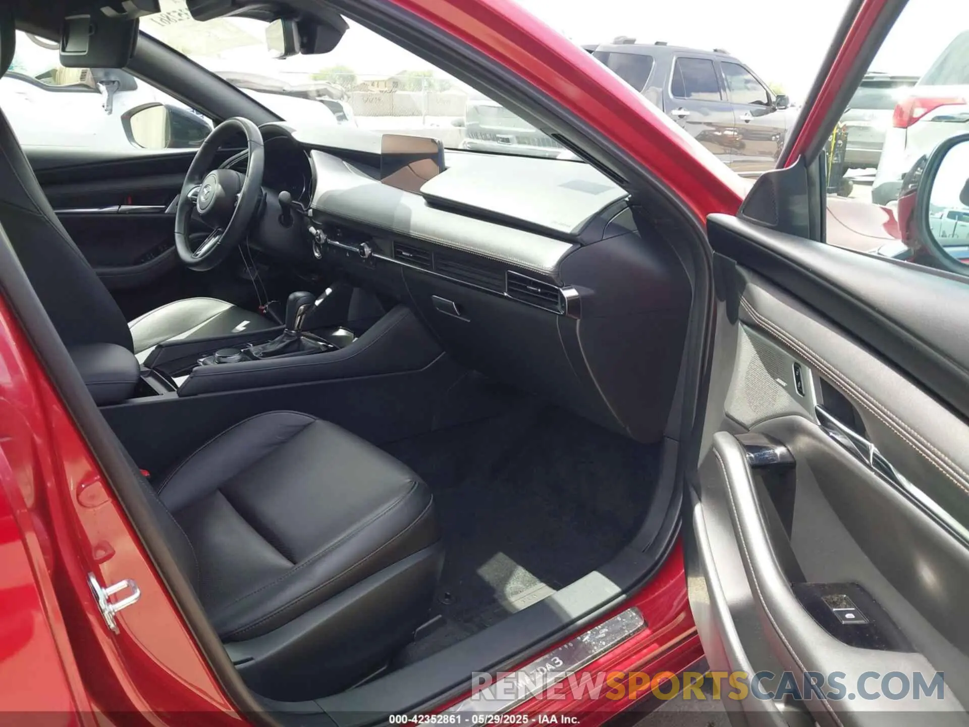 5 Photograph of a damaged car JM1BPBNY2R1653094 MAZDA MAZDA3 HATCHBACK 2024