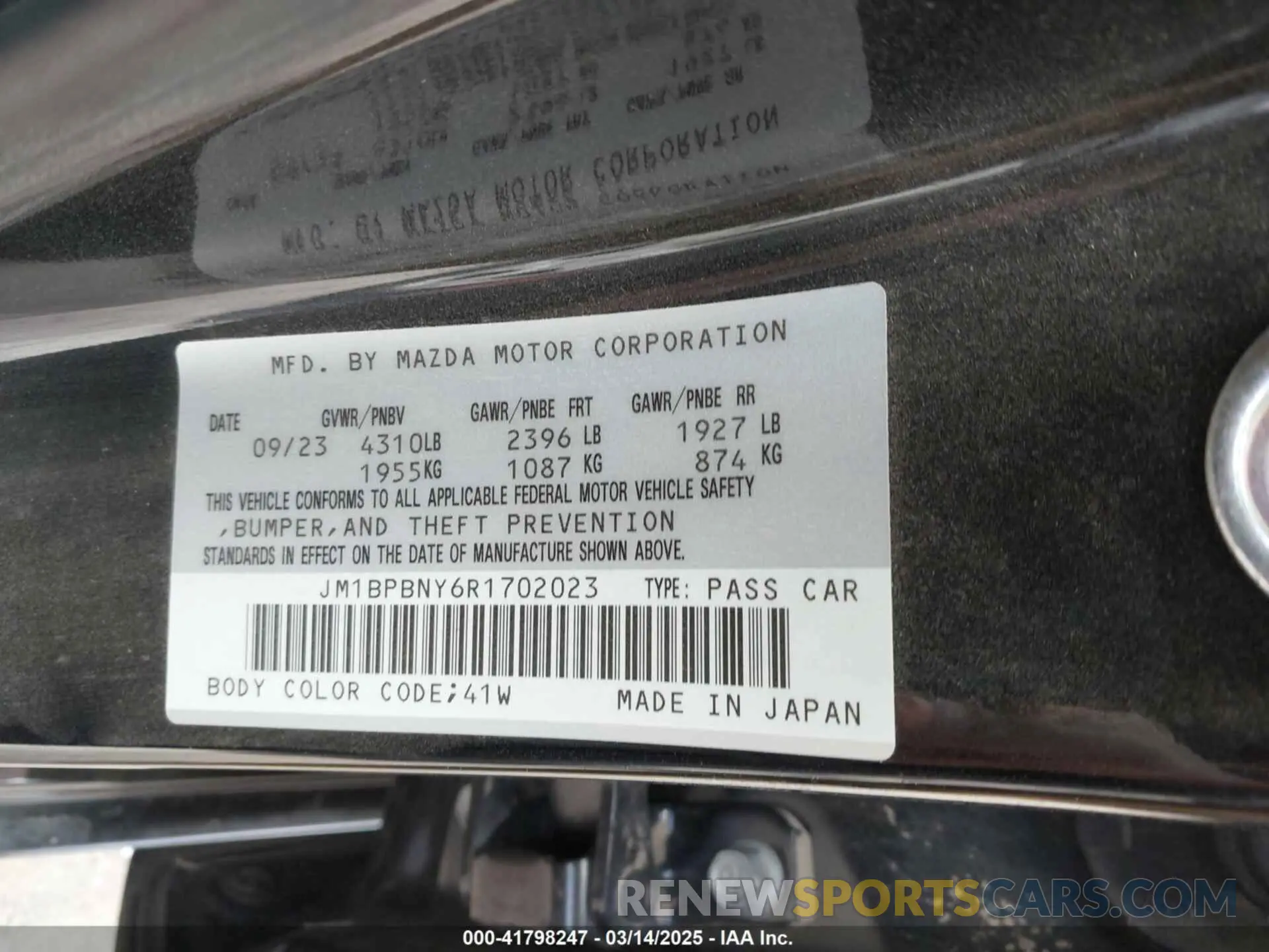 9 Фотография поврежденного автомобиля JM1BPBNY6R1702023 MAZDA MAZDA3 HATCHBACK 2024