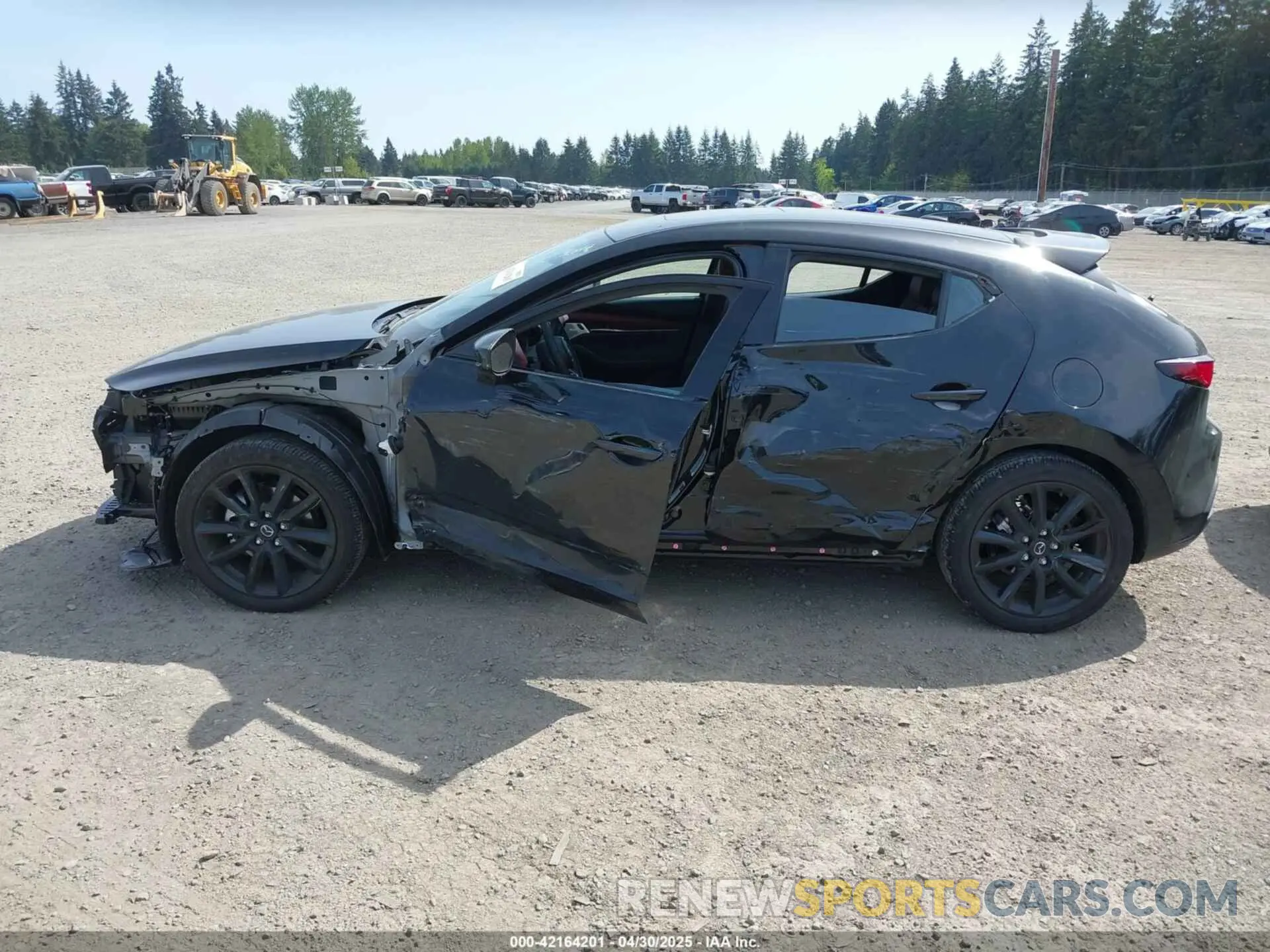 6 Фотография поврежденного автомобиля JM1BPBNYXR1710190 MAZDA MAZDA3 HATCHBACK 2024