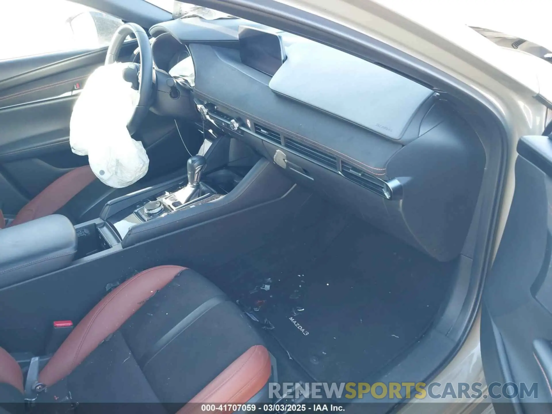 5 Фотография поврежденного автомобиля JM1BPBYY8R1707218 MAZDA MAZDA3 HATCHBACK 2024