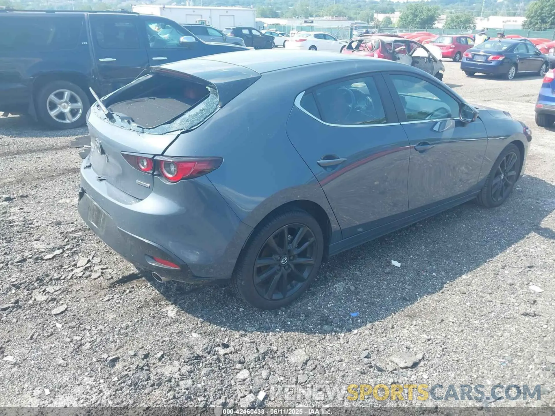 4 Photograph of a damaged car JM1BPBLM8S1751214 MAZDA MAZDA3 HATCHBACK 2025