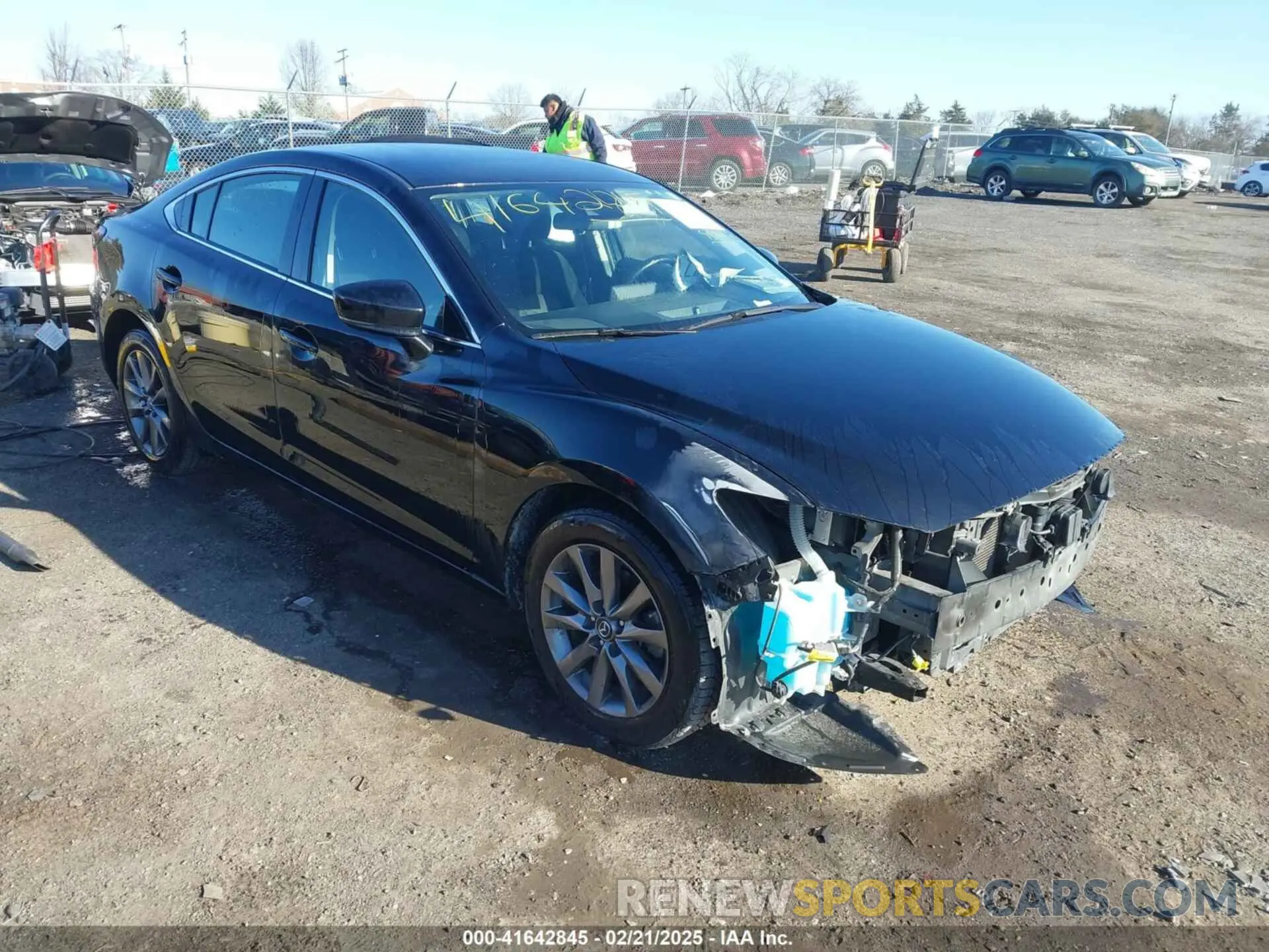 1 Фотография поврежденного автомобиля JM1GL1UM5K1509703 MAZDA MAZDA6 2019