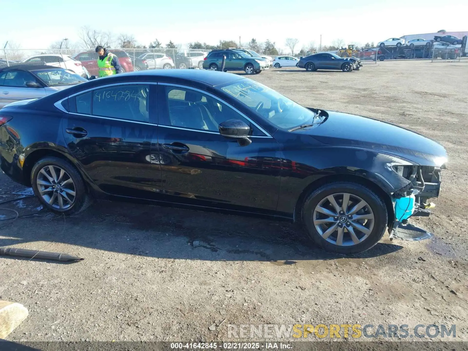 14 Фотография поврежденного автомобиля JM1GL1UM5K1509703 MAZDA MAZDA6 2019