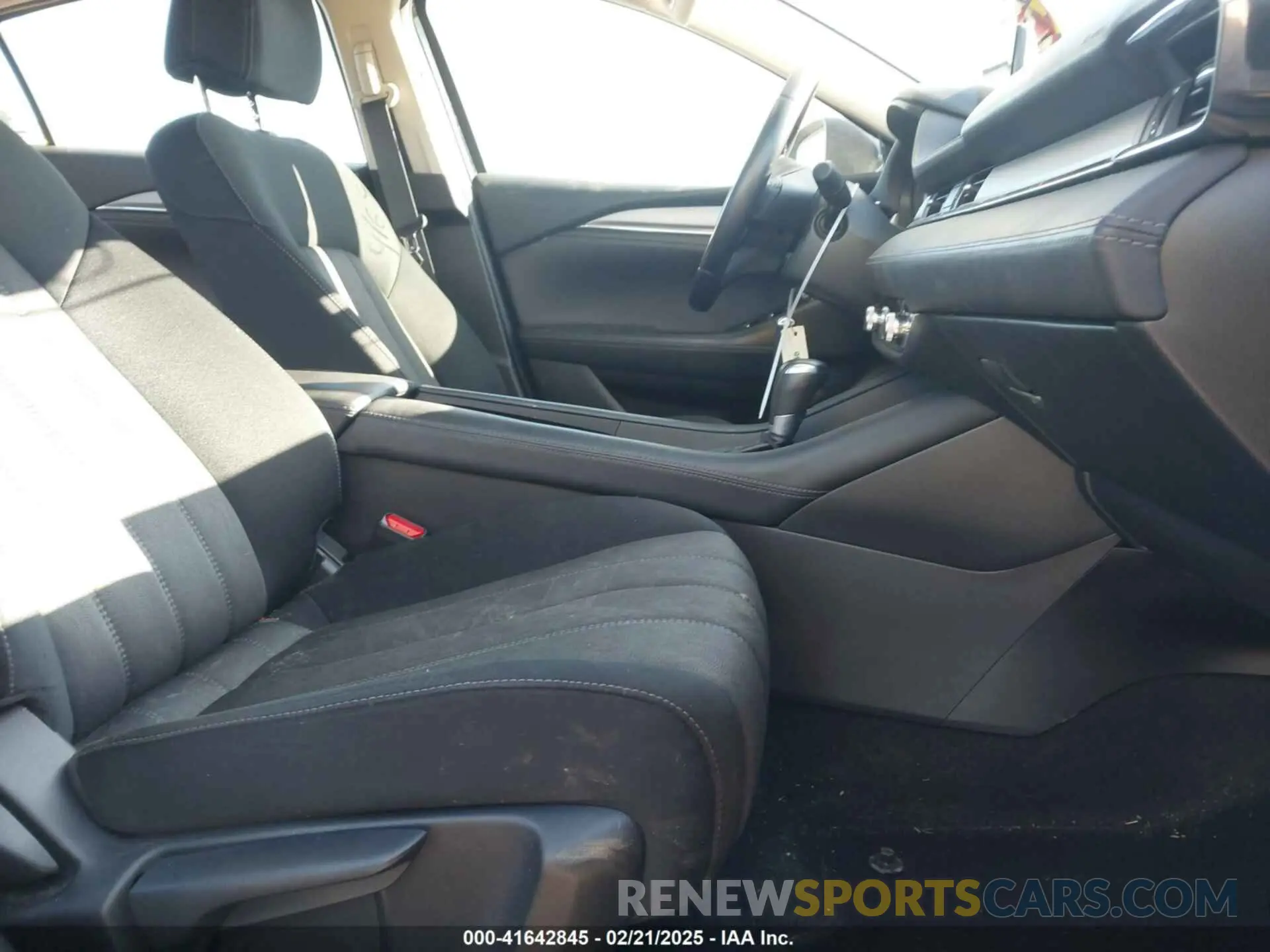 5 Фотография поврежденного автомобиля JM1GL1UM5K1509703 MAZDA MAZDA6 2019