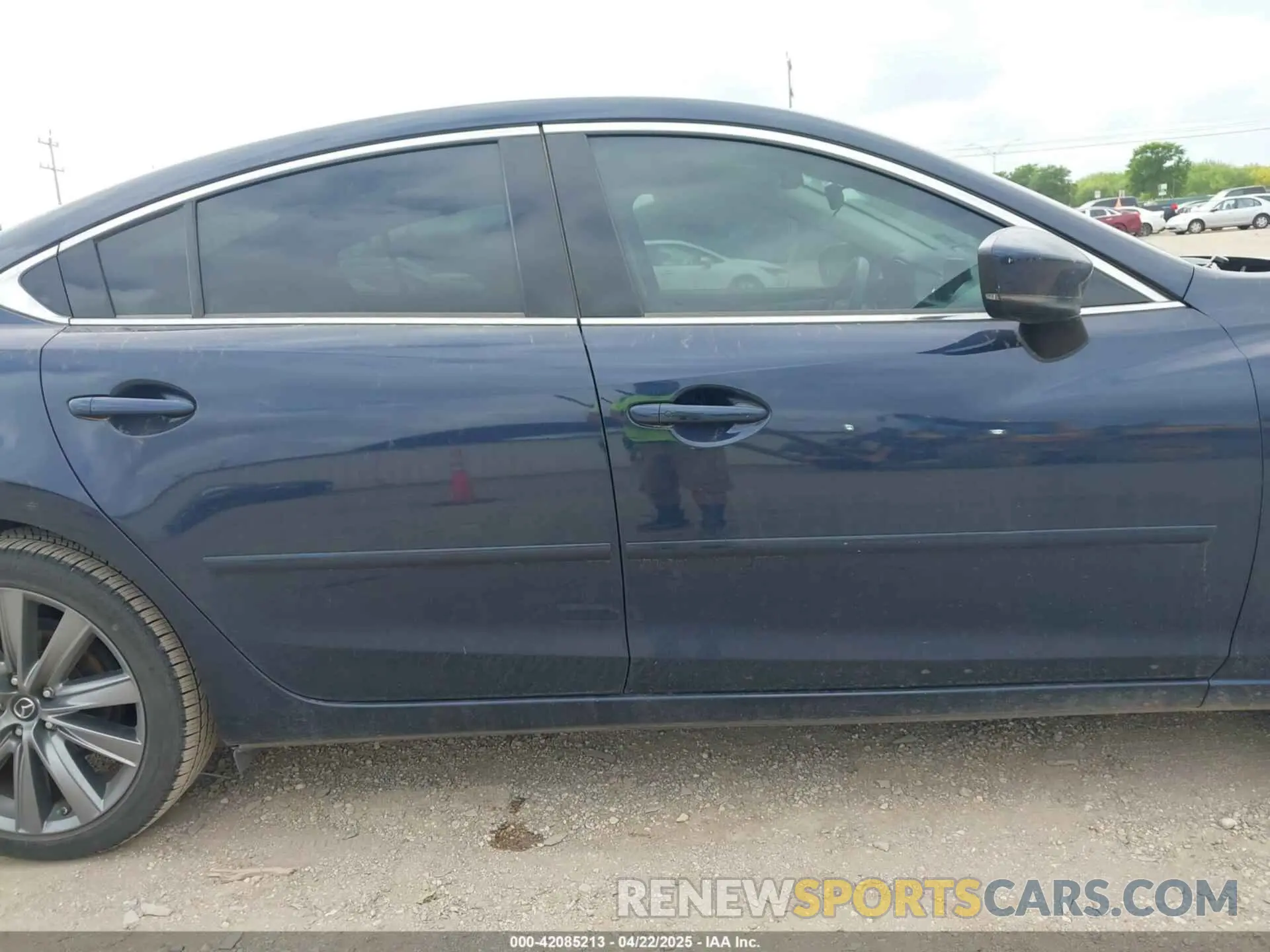 13 Фотография поврежденного автомобиля JM1GL1VM7K1507773 MAZDA MAZDA6 2019