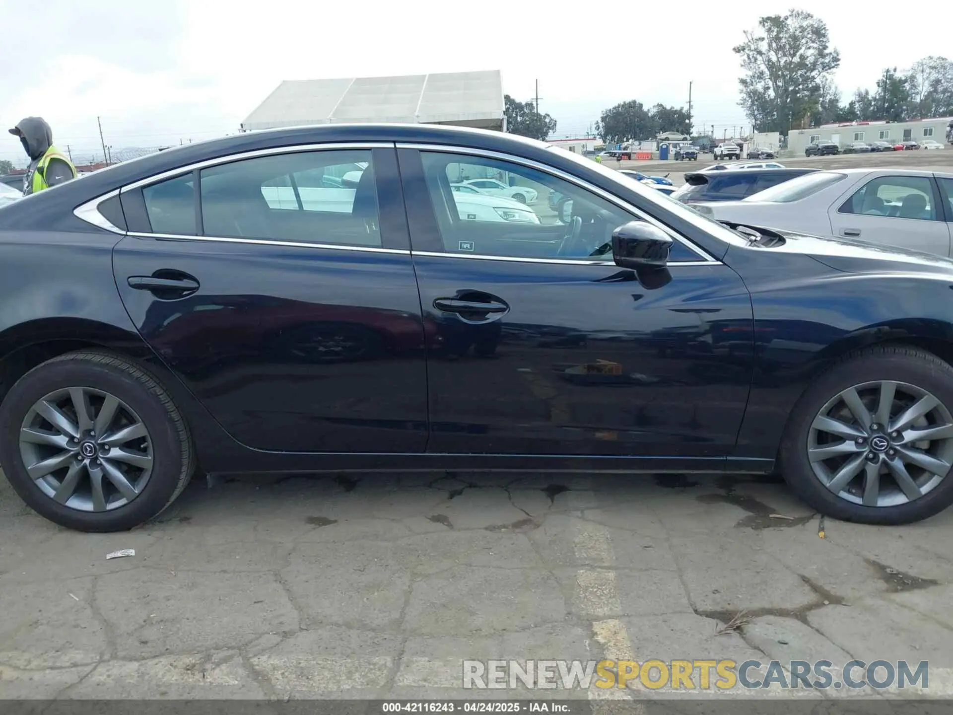 13 Фотография поврежденного автомобиля JM1GL1UM1L1515077 MAZDA MAZDA6 2020