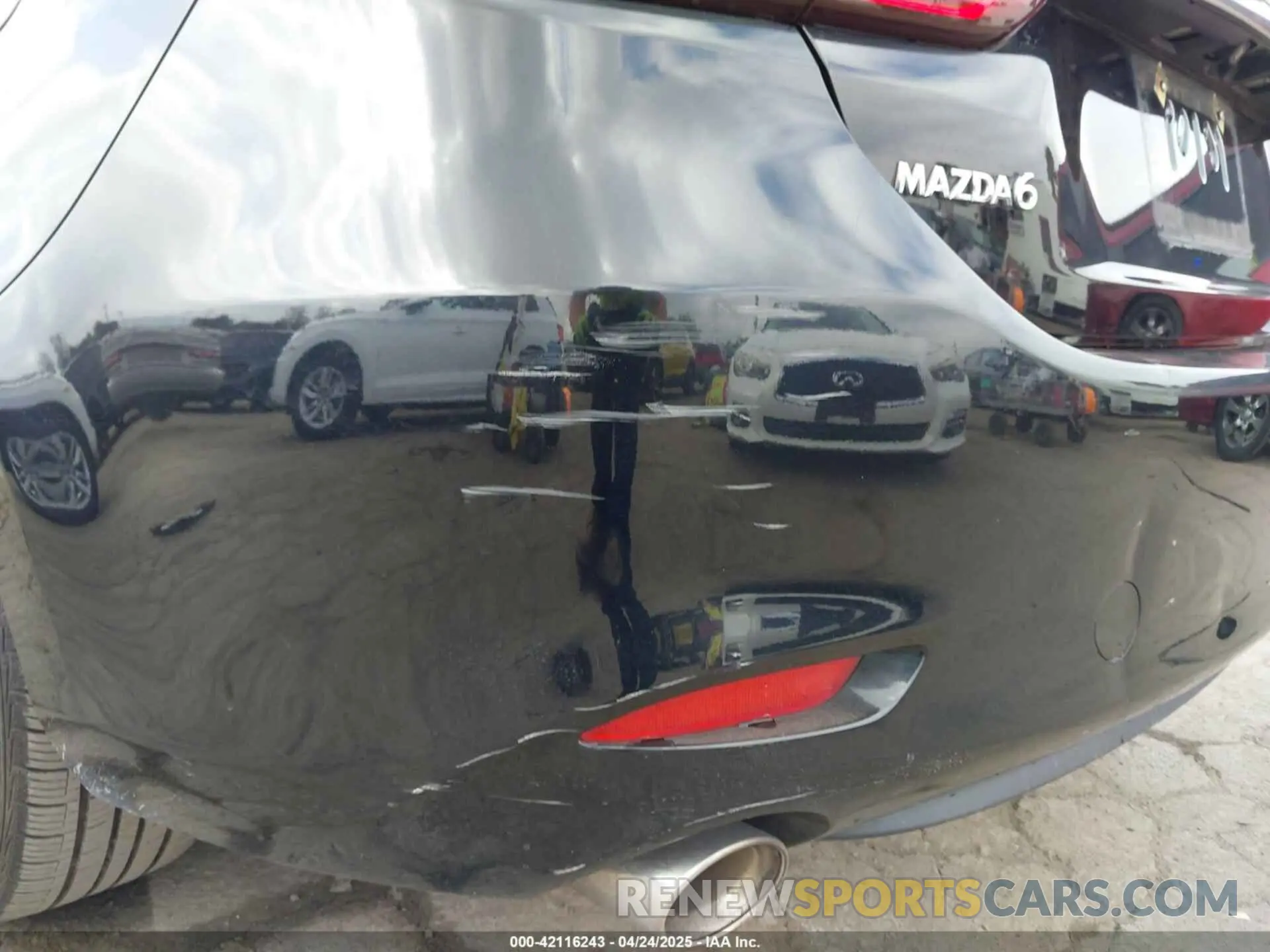 18 Фотография поврежденного автомобиля JM1GL1UM1L1515077 MAZDA MAZDA6 2020