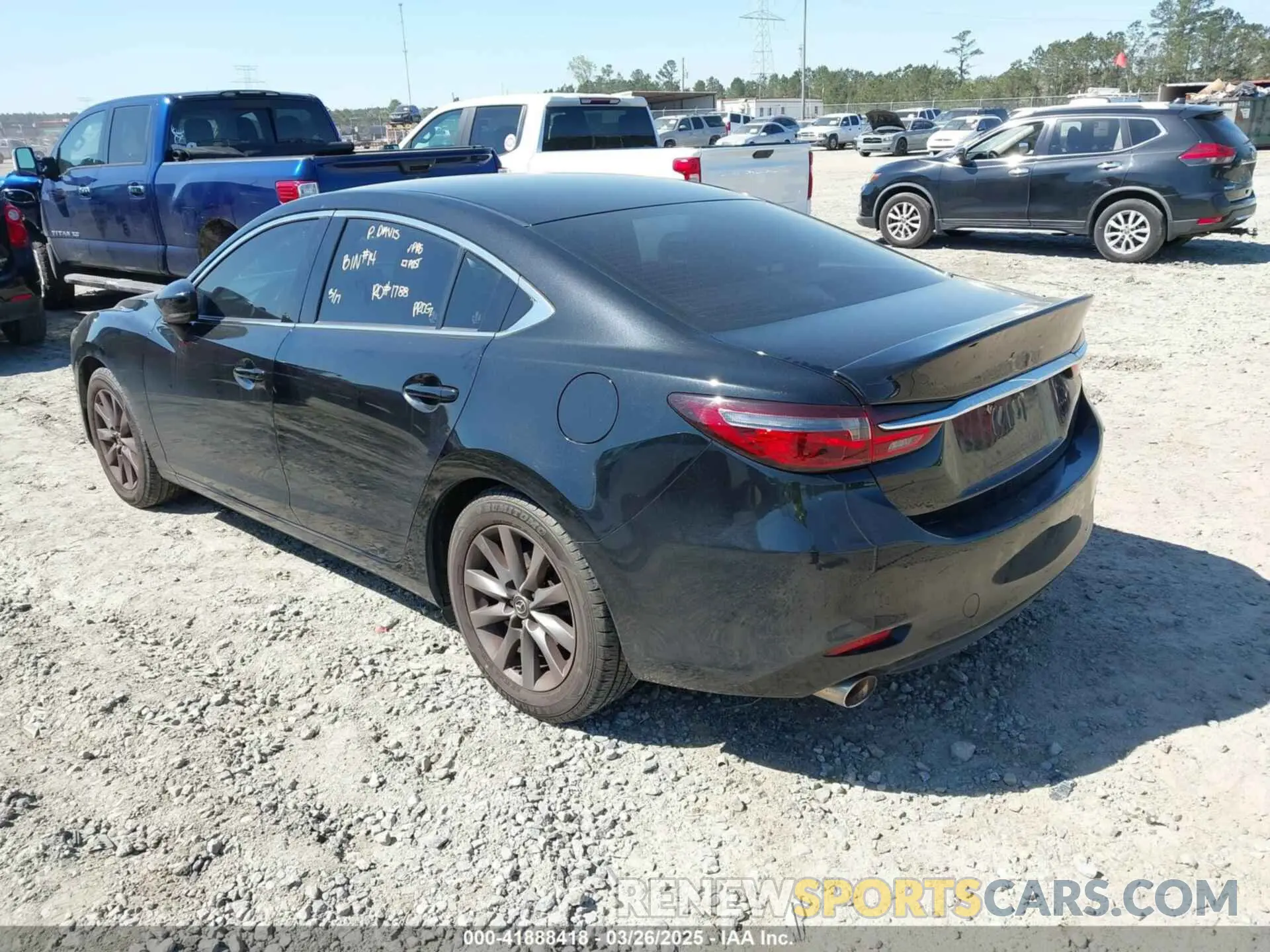 3 Фотография поврежденного автомобиля JM1GL1UM7L1526598 MAZDA MAZDA6 2020