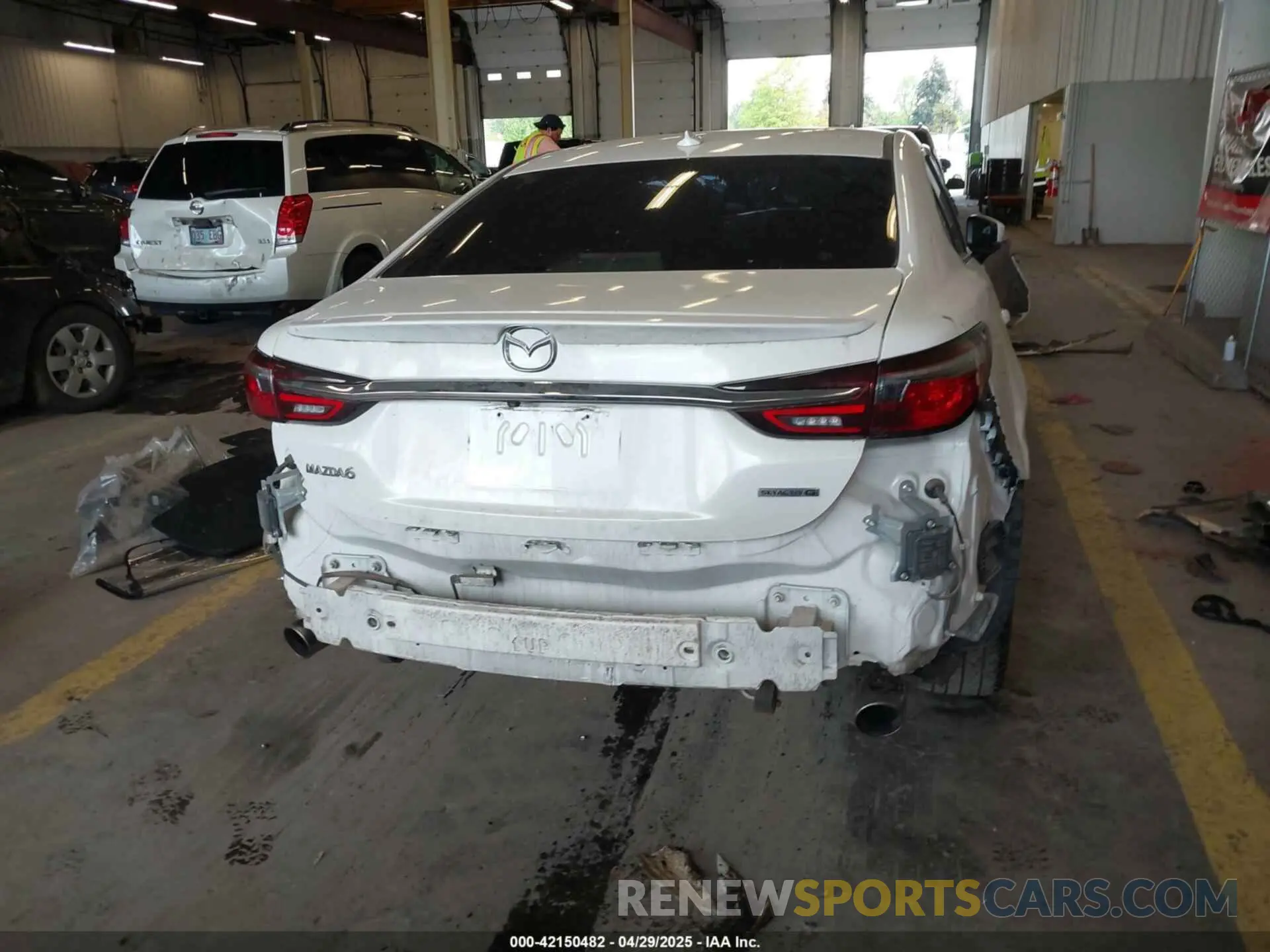 16 Фотография поврежденного автомобиля JM1GL1WY7L1520977 MAZDA MAZDA6 2020