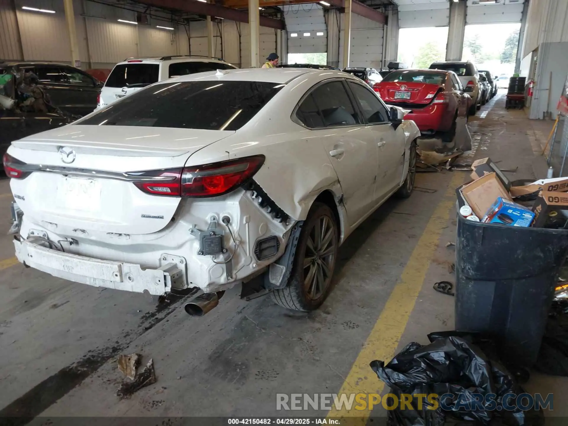 4 Фотография поврежденного автомобиля JM1GL1WY7L1520977 MAZDA MAZDA6 2020