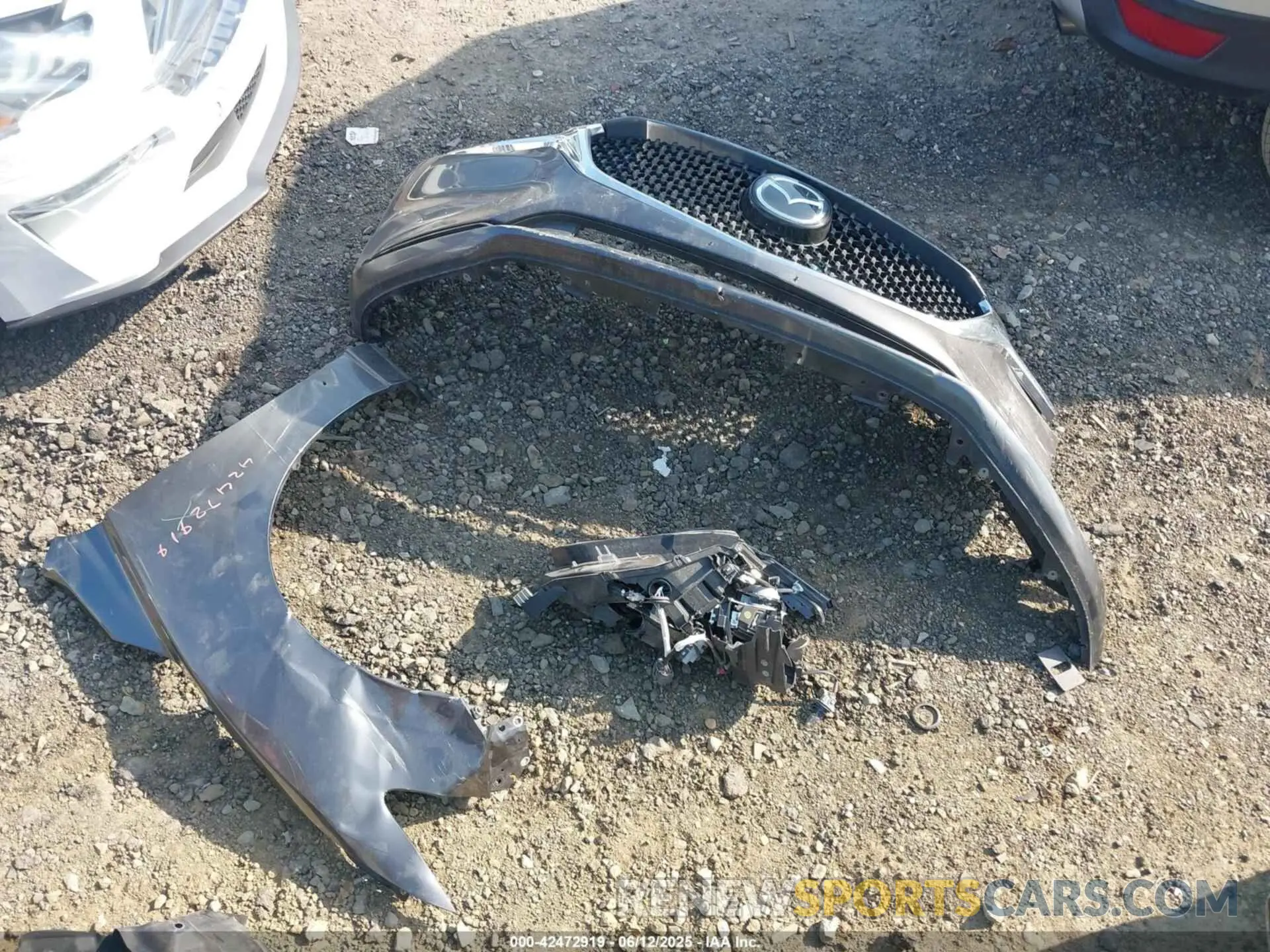 12 Photograph of a damaged car JM1GL1VM3M1603404 MAZDA MAZDA6 2021
