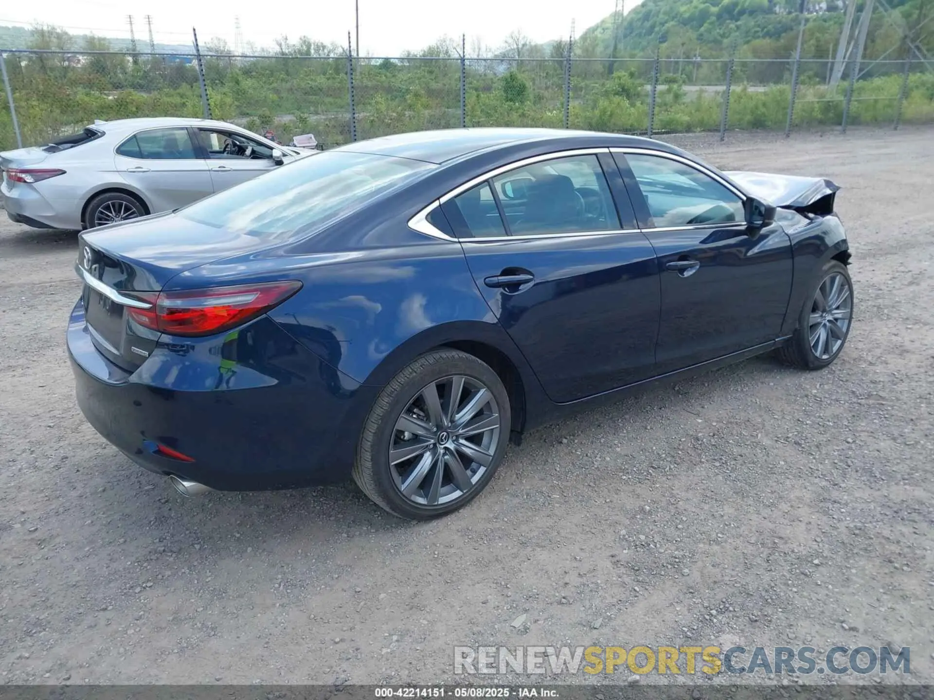 4 Фотография поврежденного автомобиля JM1GL1VM6M1616583 MAZDA MAZDA6 2021