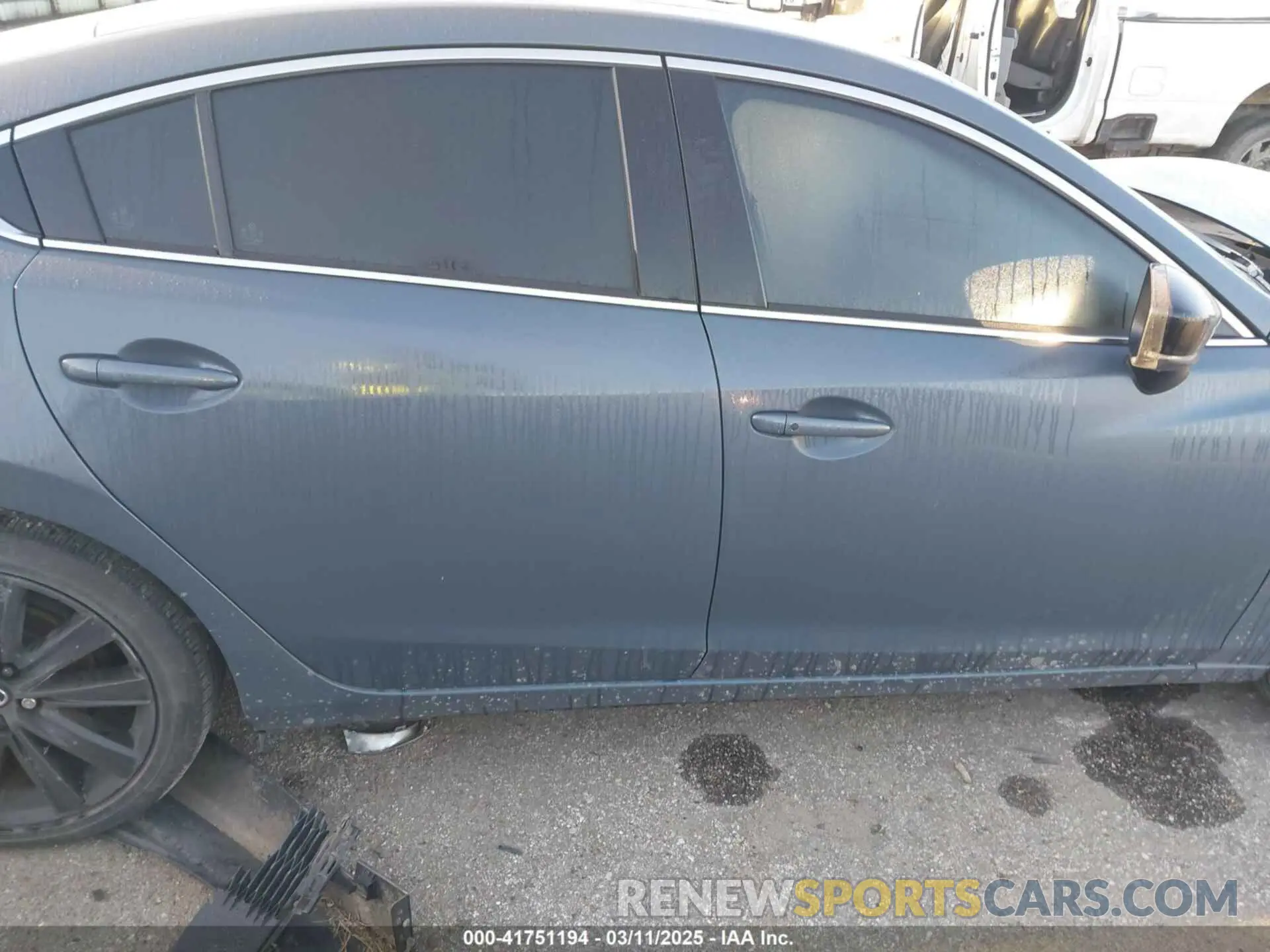 13 Фотография поврежденного автомобиля JM1GL1WY9M1619981 MAZDA MAZDA6 2021