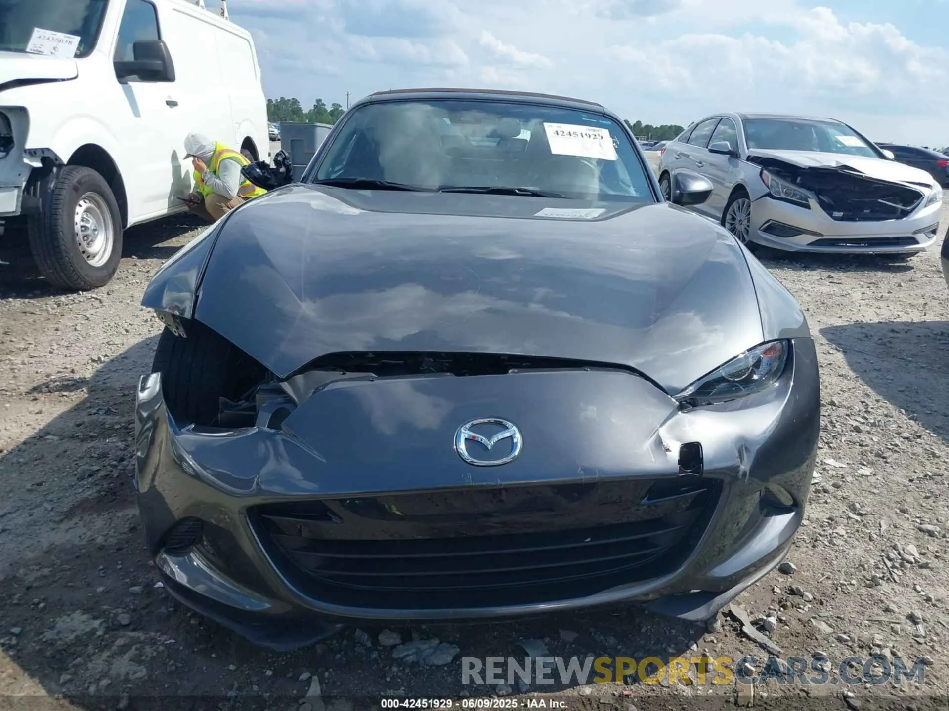 13 Photograph of a damaged car JM1NDAD77K0307238 MAZDA MX-5 MIATA 2019