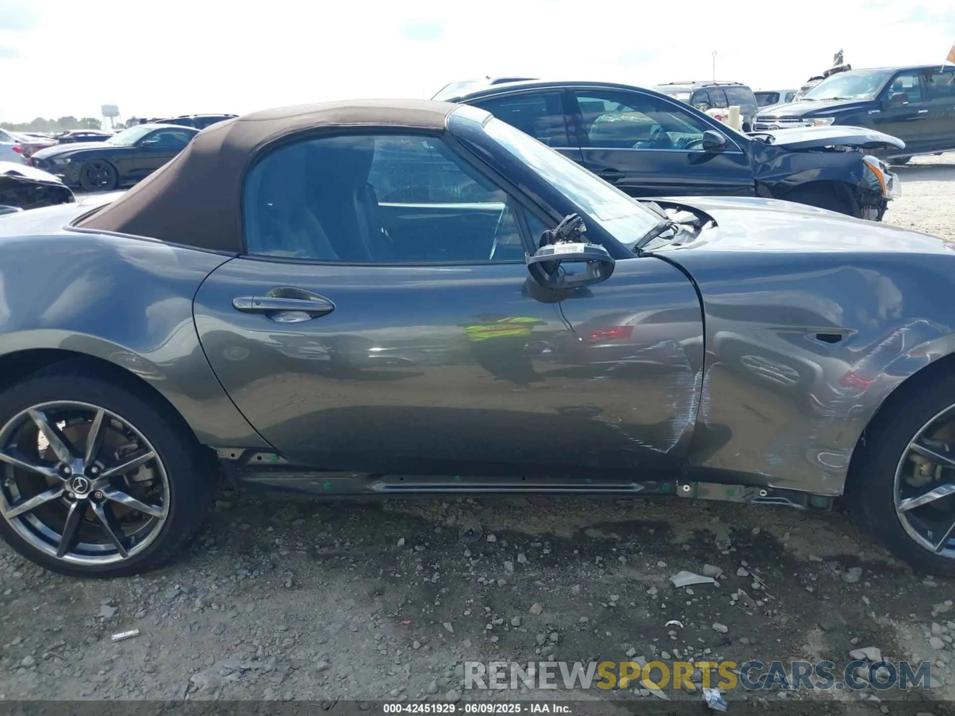 14 Photograph of a damaged car JM1NDAD77K0307238 MAZDA MX-5 MIATA 2019