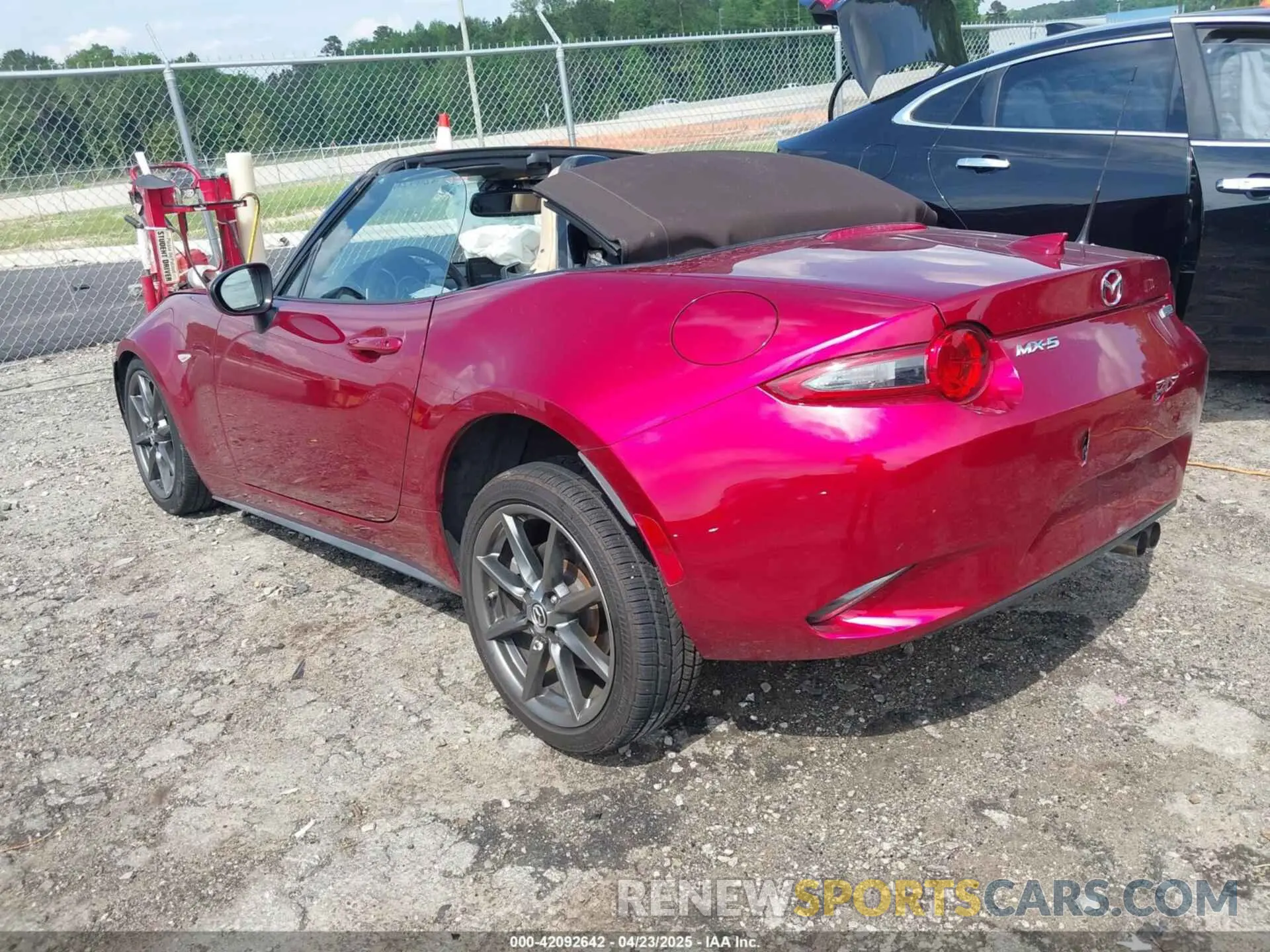 3 Photograph of a damaged car JM1NDAD7XK0306505 MAZDA MX-5 MIATA 2019