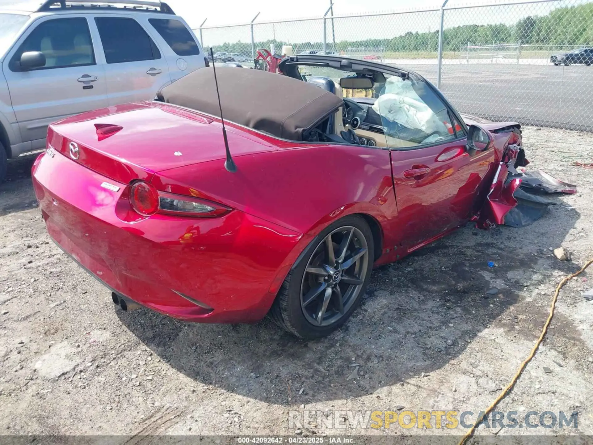 4 Photograph of a damaged car JM1NDAD7XK0306505 MAZDA MX-5 MIATA 2019