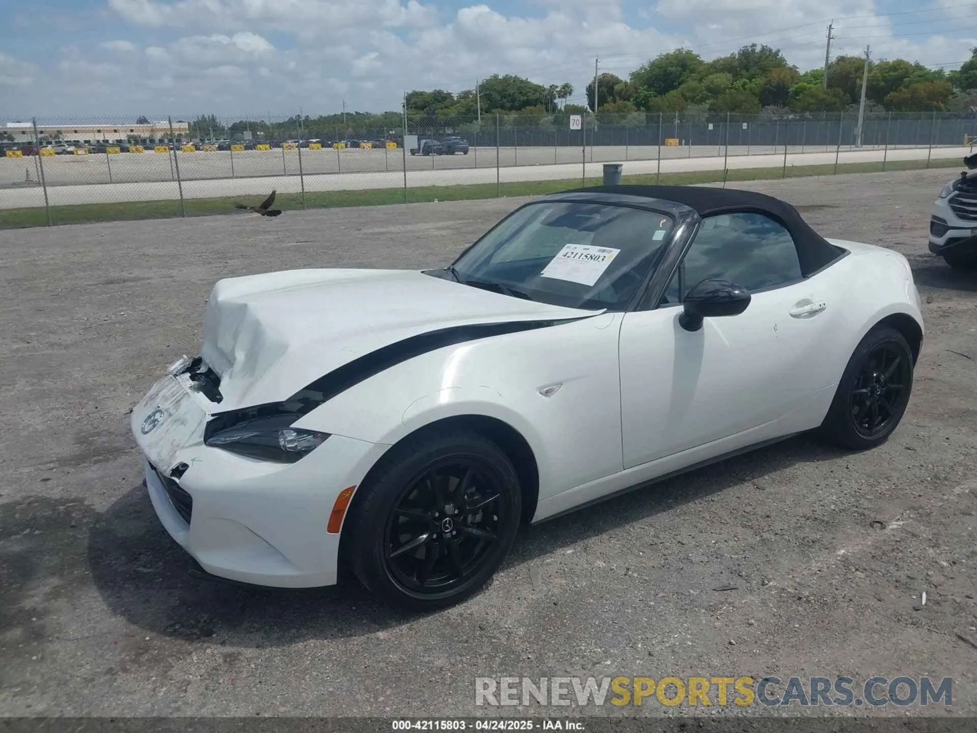 2 Фотография поврежденного автомобиля JM1NDAB7XL0417995 MAZDA MX-5 MIATA 2020