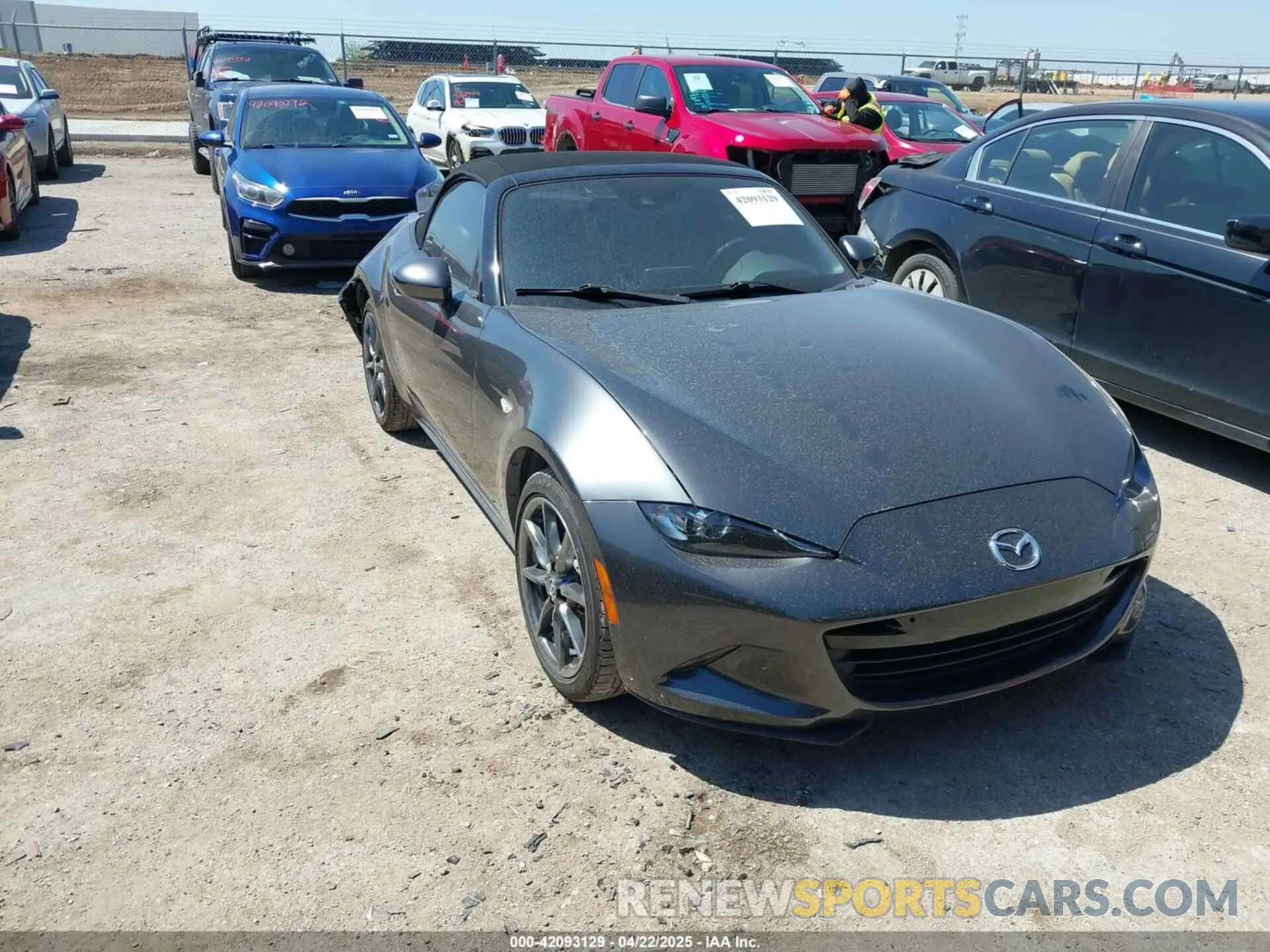 1 Фотография поврежденного автомобиля JM1NDAD70L0414326 MAZDA MX-5 MIATA 2020