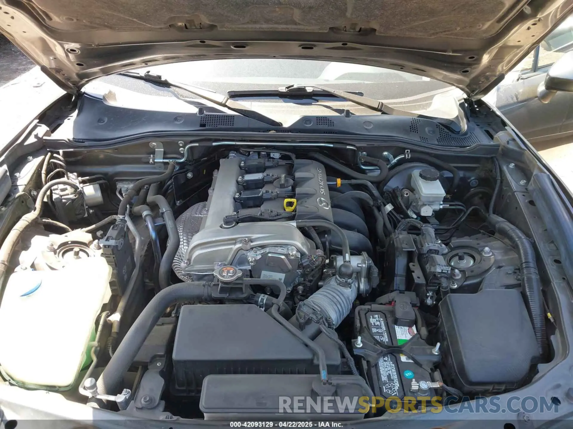 10 Фотография поврежденного автомобиля JM1NDAD70L0414326 MAZDA MX-5 MIATA 2020