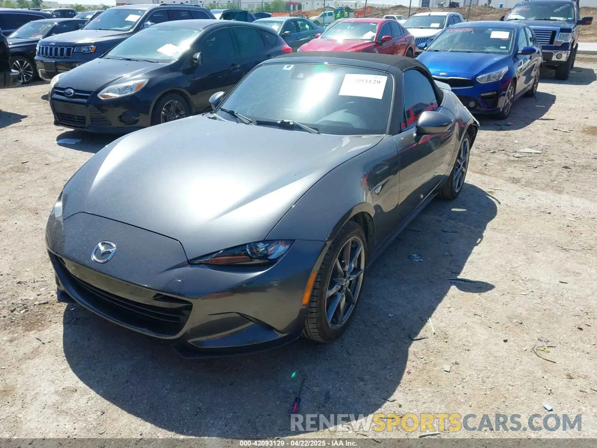 2 Фотография поврежденного автомобиля JM1NDAD70L0414326 MAZDA MX-5 MIATA 2020