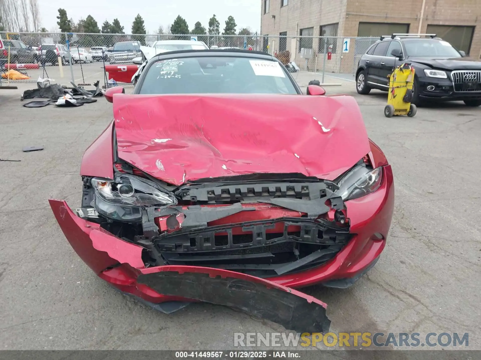 12 Фотография поврежденного автомобиля JM1NDAD76L0415741 MAZDA MX-5 MIATA 2020