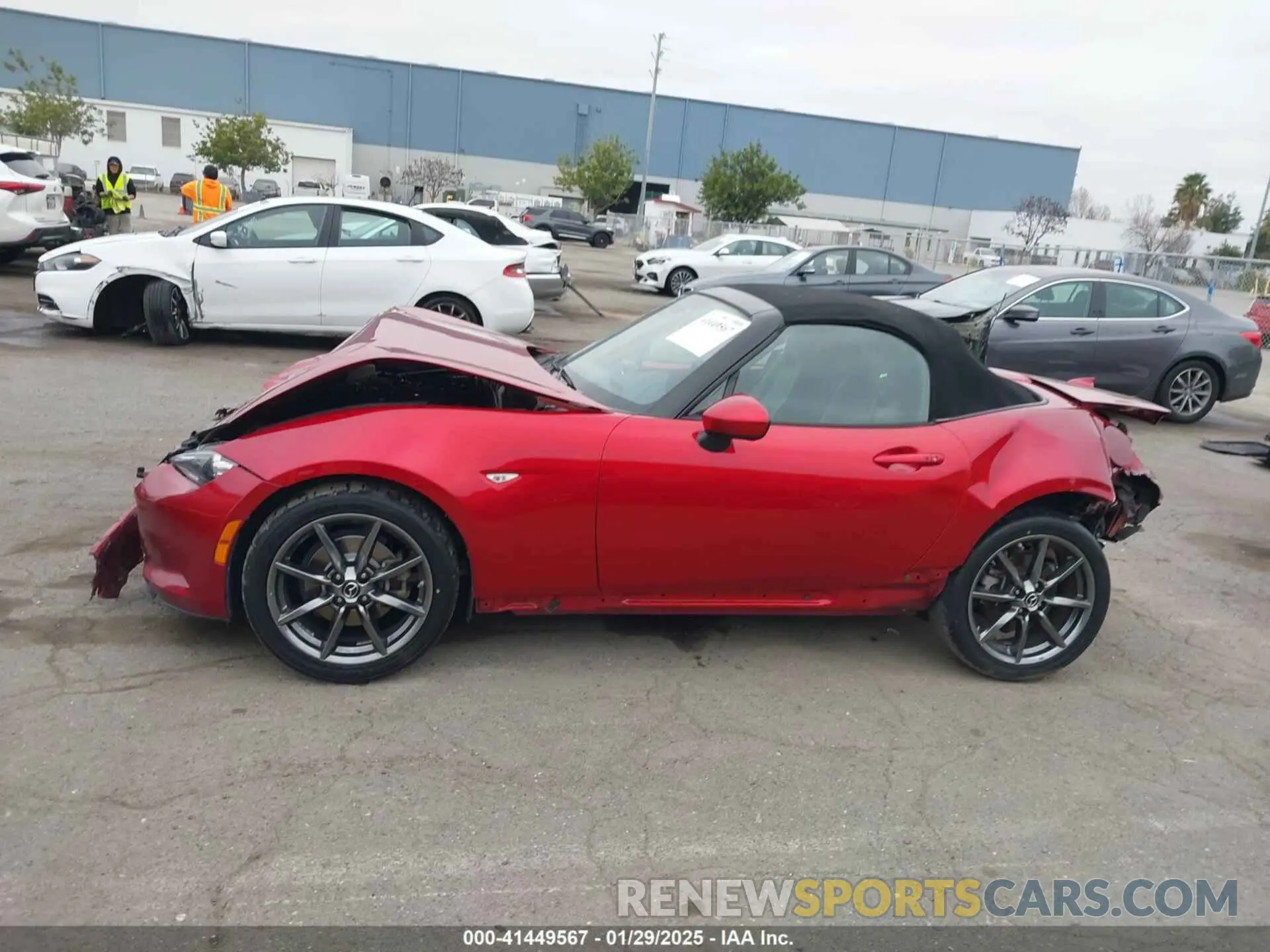 14 Фотография поврежденного автомобиля JM1NDAD76L0415741 MAZDA MX-5 MIATA 2020