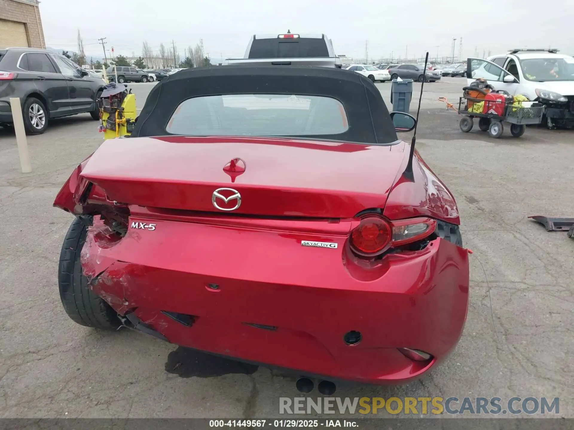 16 Фотография поврежденного автомобиля JM1NDAD76L0415741 MAZDA MX-5 MIATA 2020